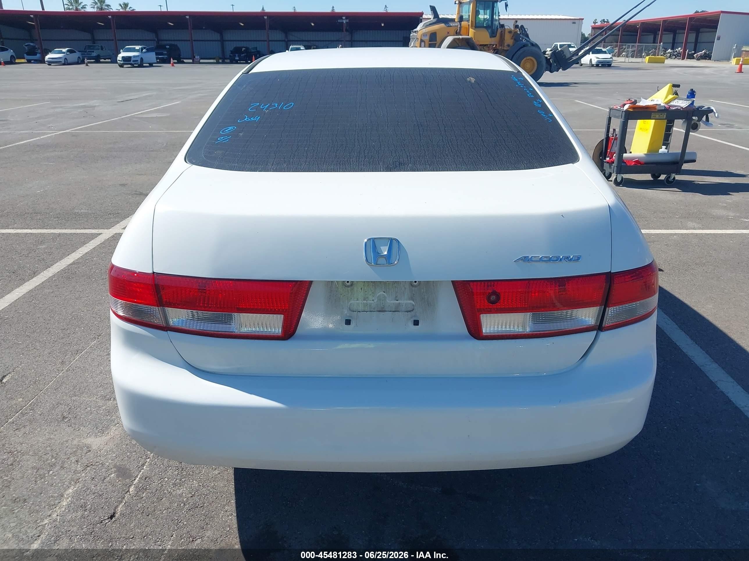 2004 Honda Accord 2.4 Dx Белый vin: 1HGCM55194A048548