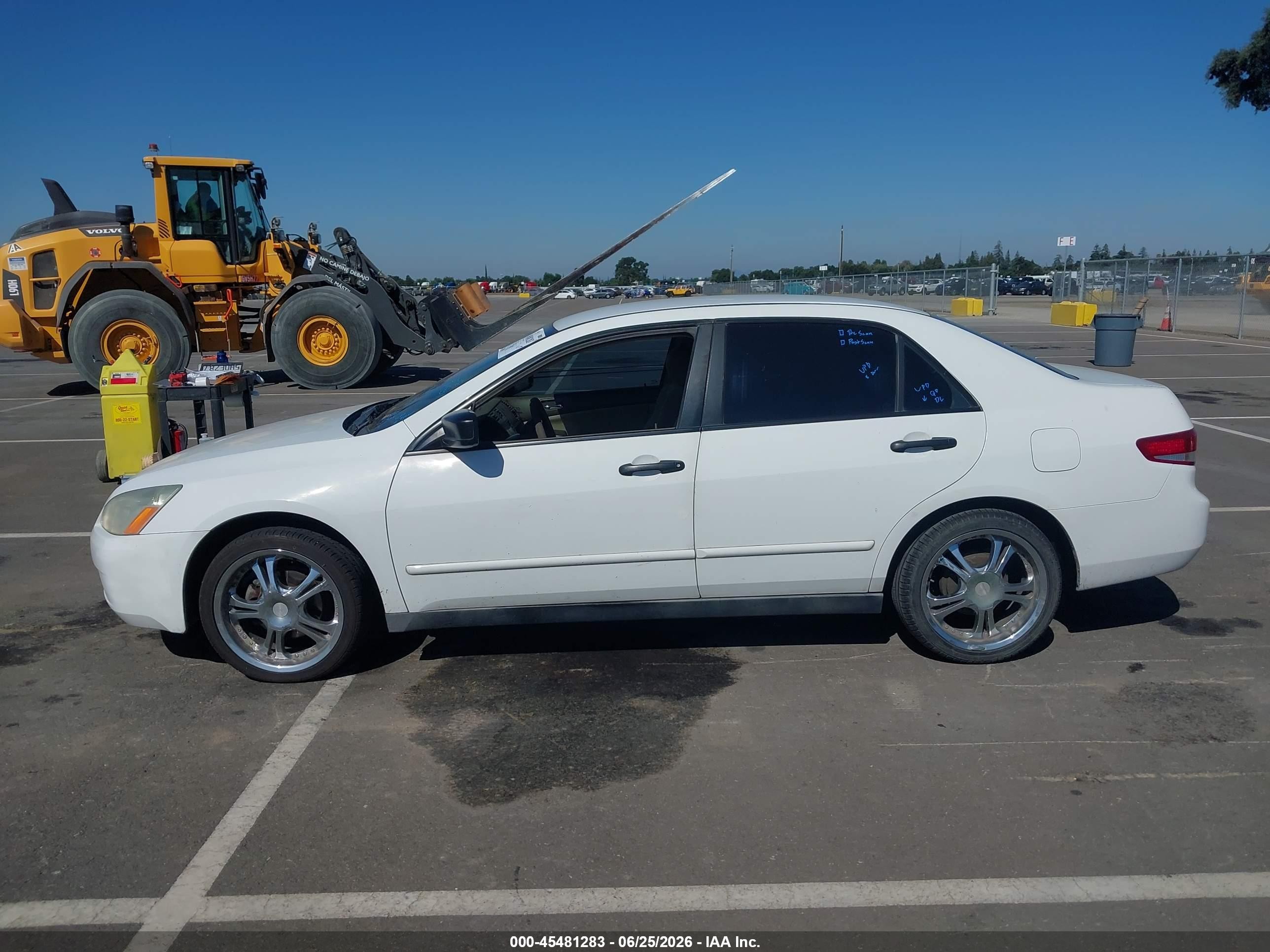 2004 Honda Accord 2.4 Dx Белый vin: 1HGCM55194A048548