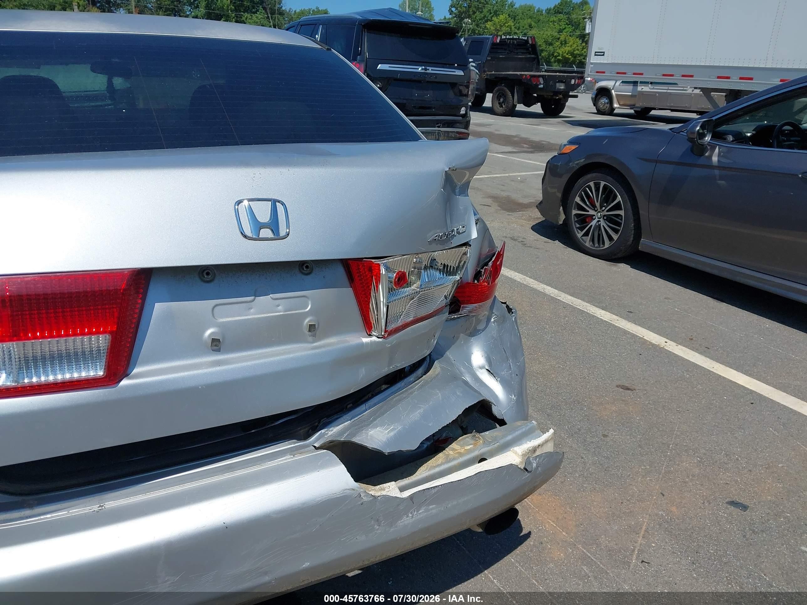 2003 Honda Accord 2.4 Lx Silver vin: 1HGCM55353A109233