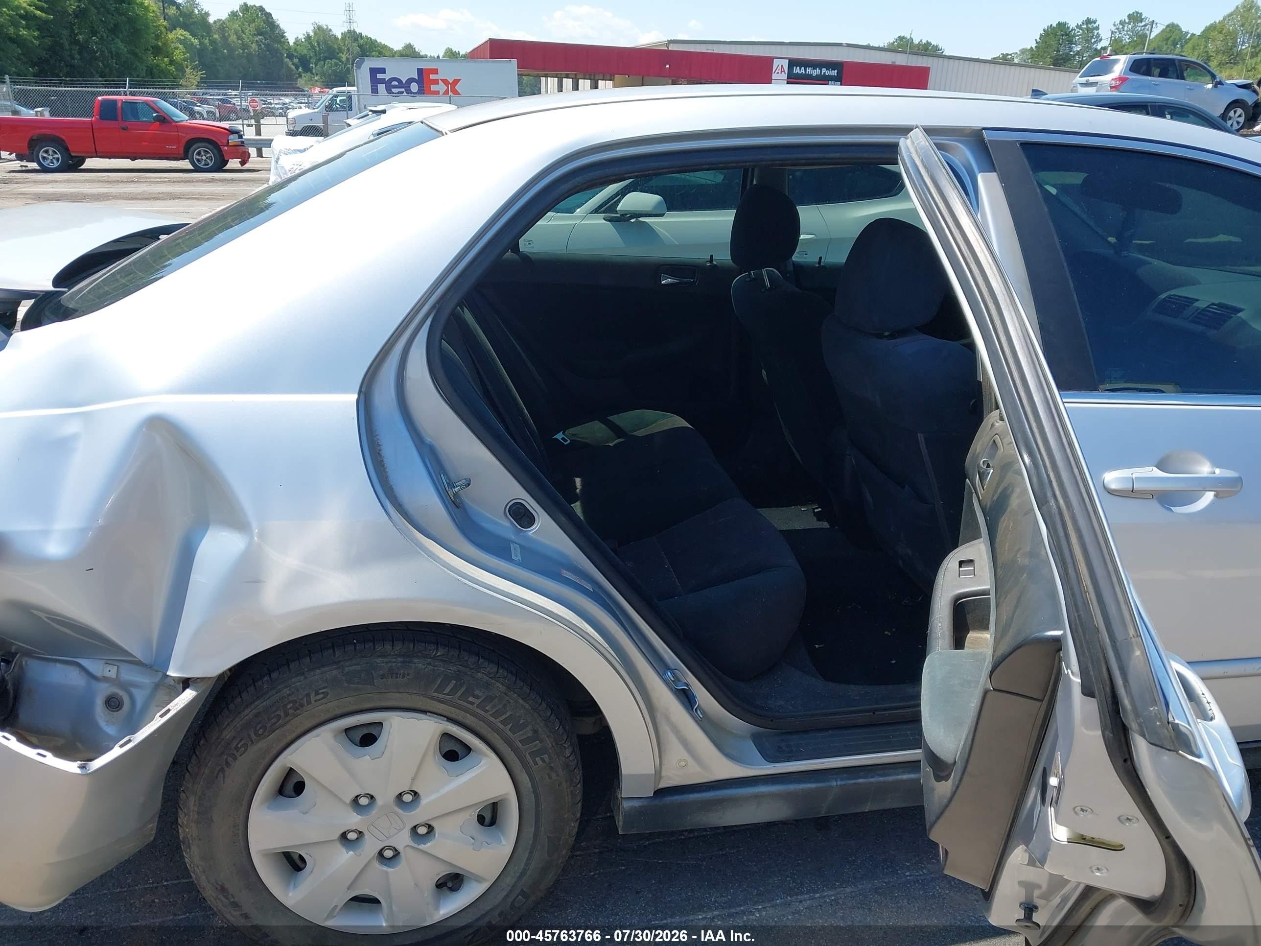 2003 Honda Accord 2.4 Lx Silver vin: 1HGCM55353A109233