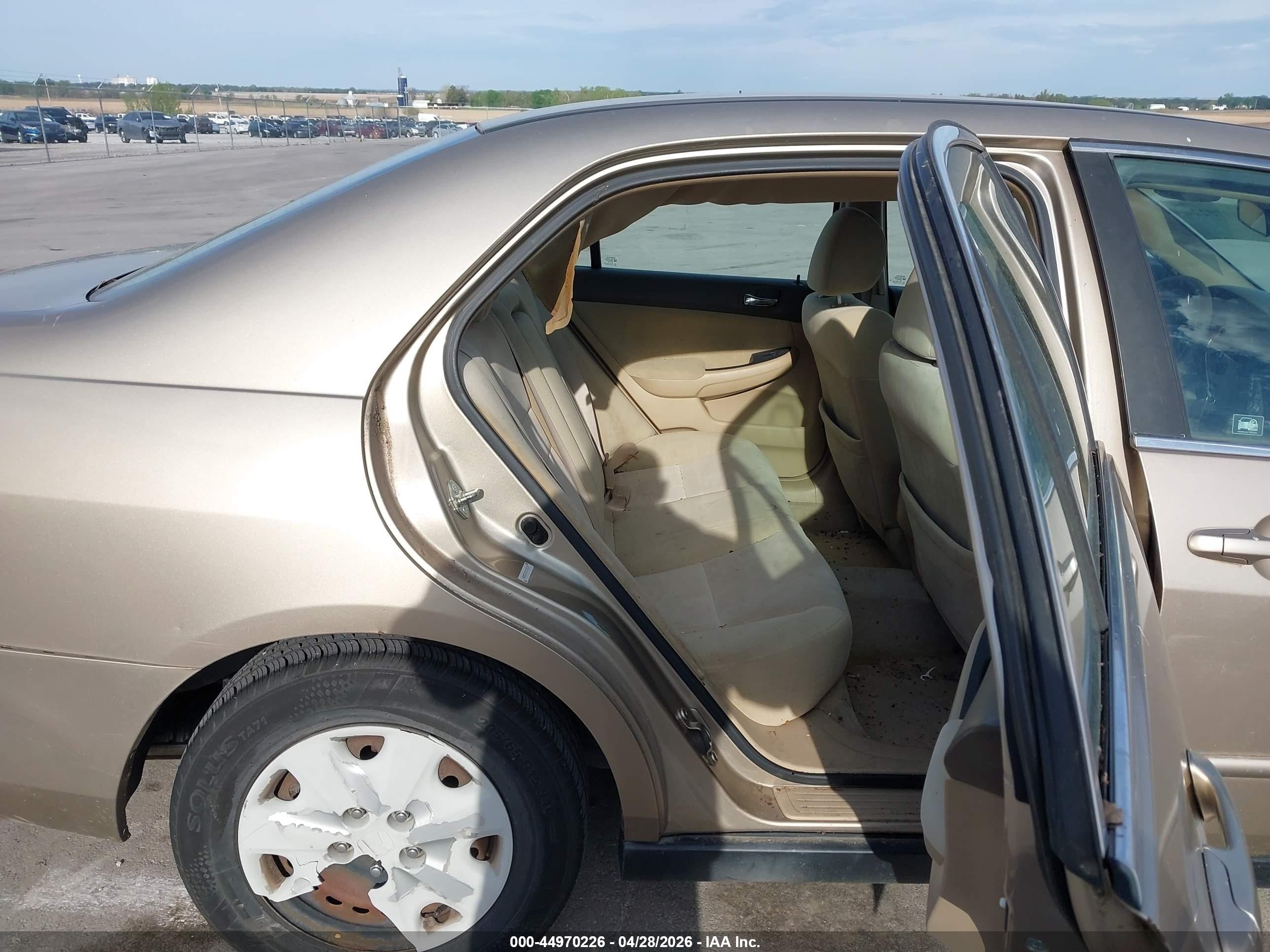 2003 Honda Accord 2.4 Lx Коричневый vin: 1HGCM55373A136773