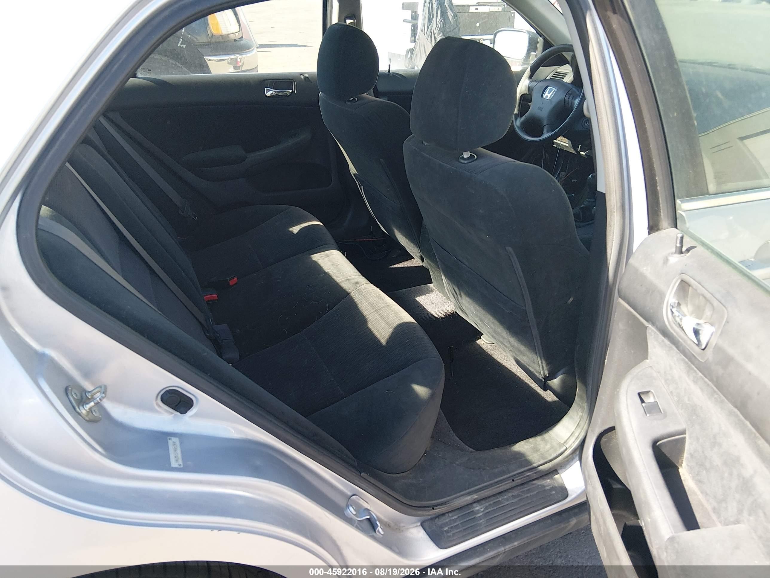 2004 Honda Accord 2.4 Lx Серебряный vin: 1HGCM55374A013492