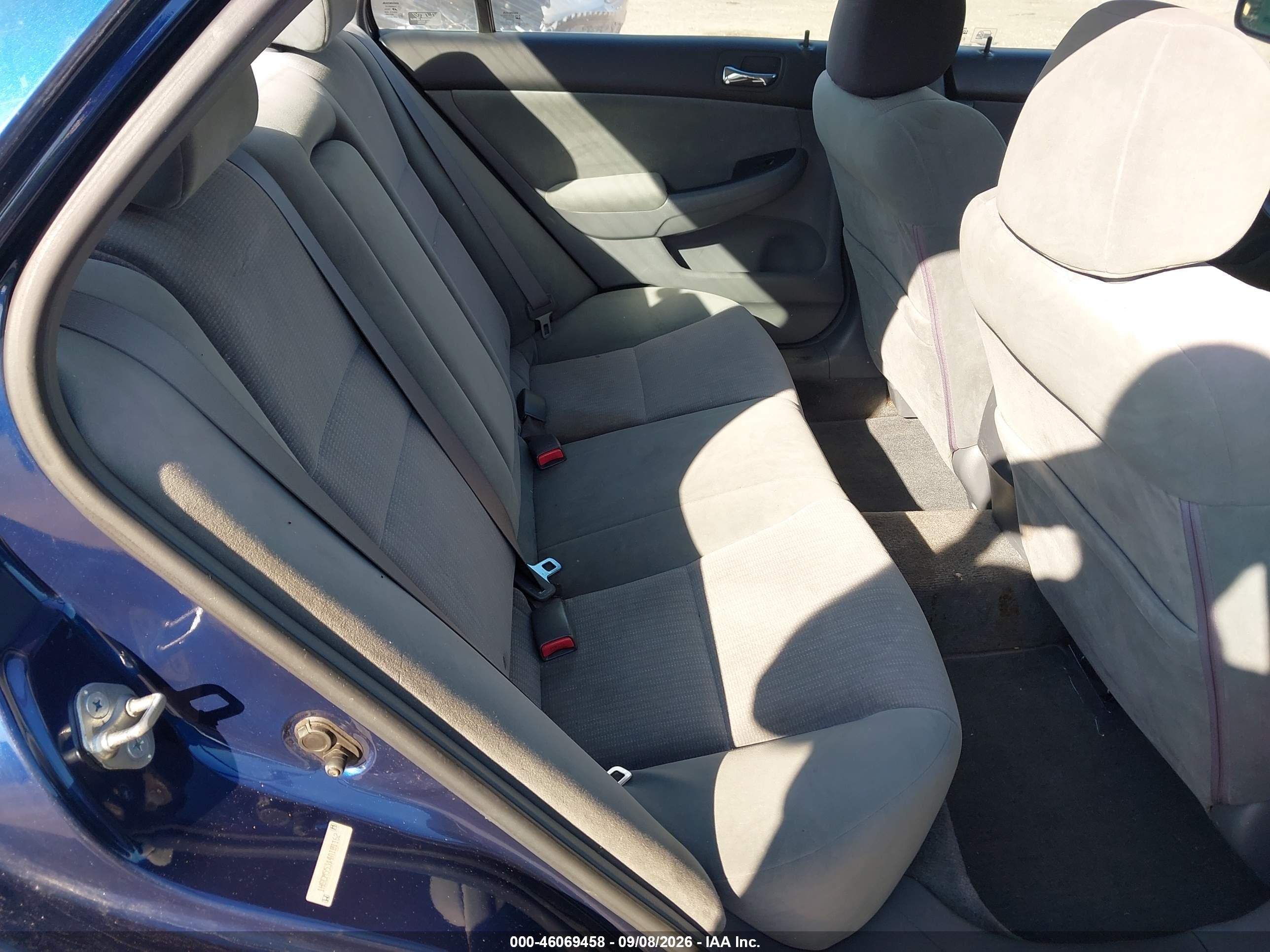 2004 Honda Accord 2.4 Lx Синий vin: 1HGCM553X4A101162