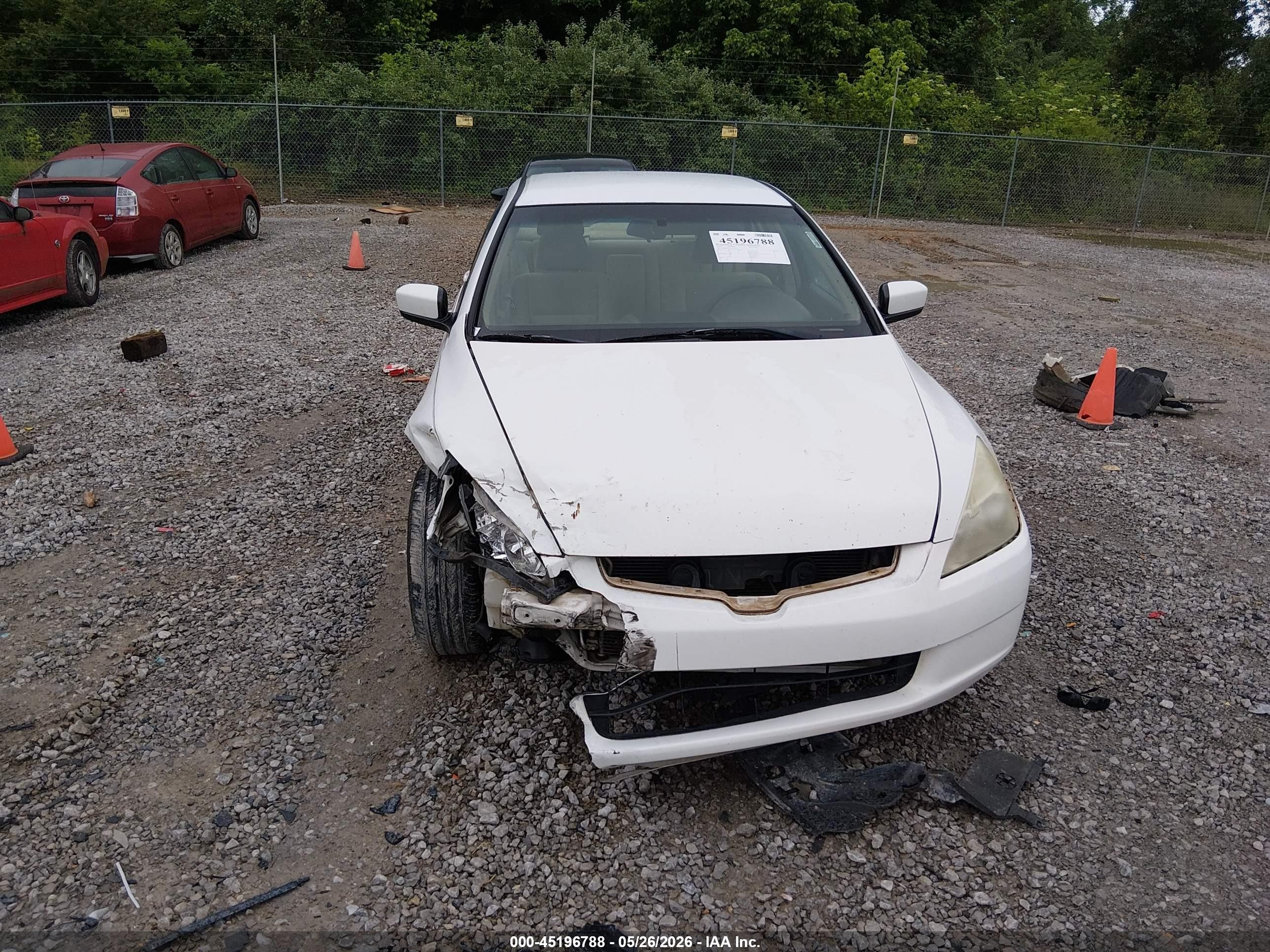 2005 Honda Accord 2.4 Lx Белый vin: 1HGCM55475A160292