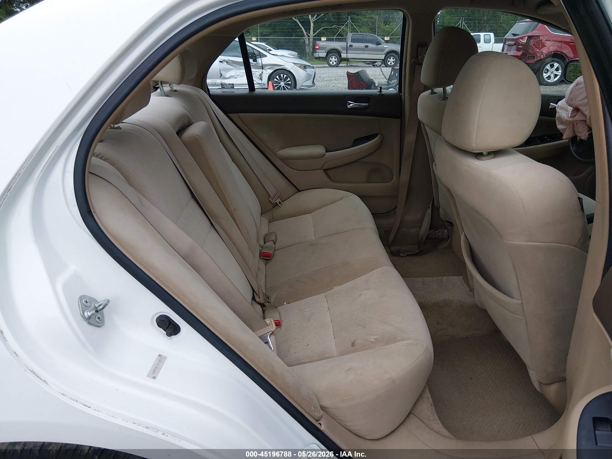 2005 Honda Accord 2.4 Lx Белый vin: 1HGCM55475A160292