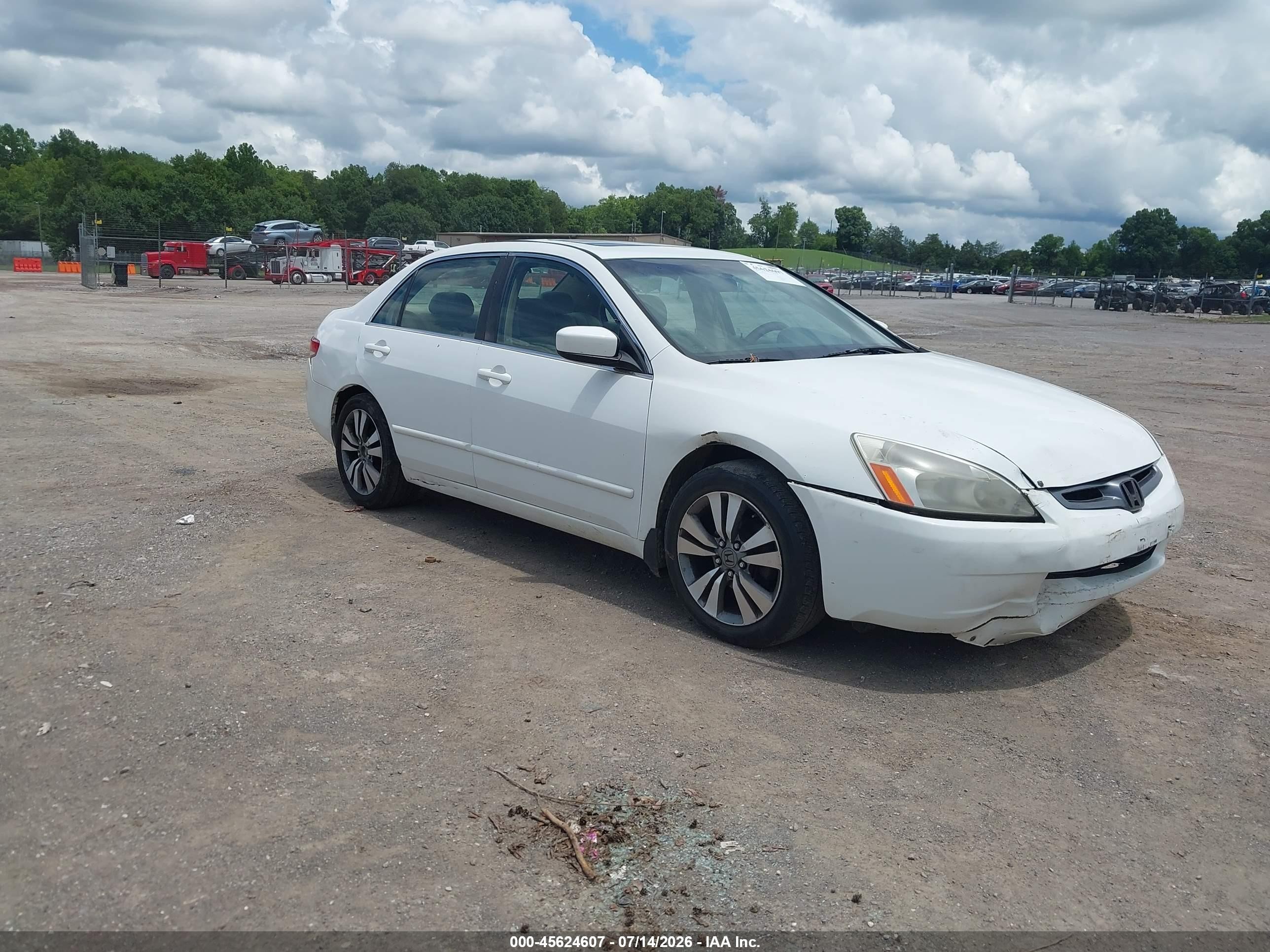 2004 Honda Accord 2.4 Ex White vin: 1HGCM55634A166901
