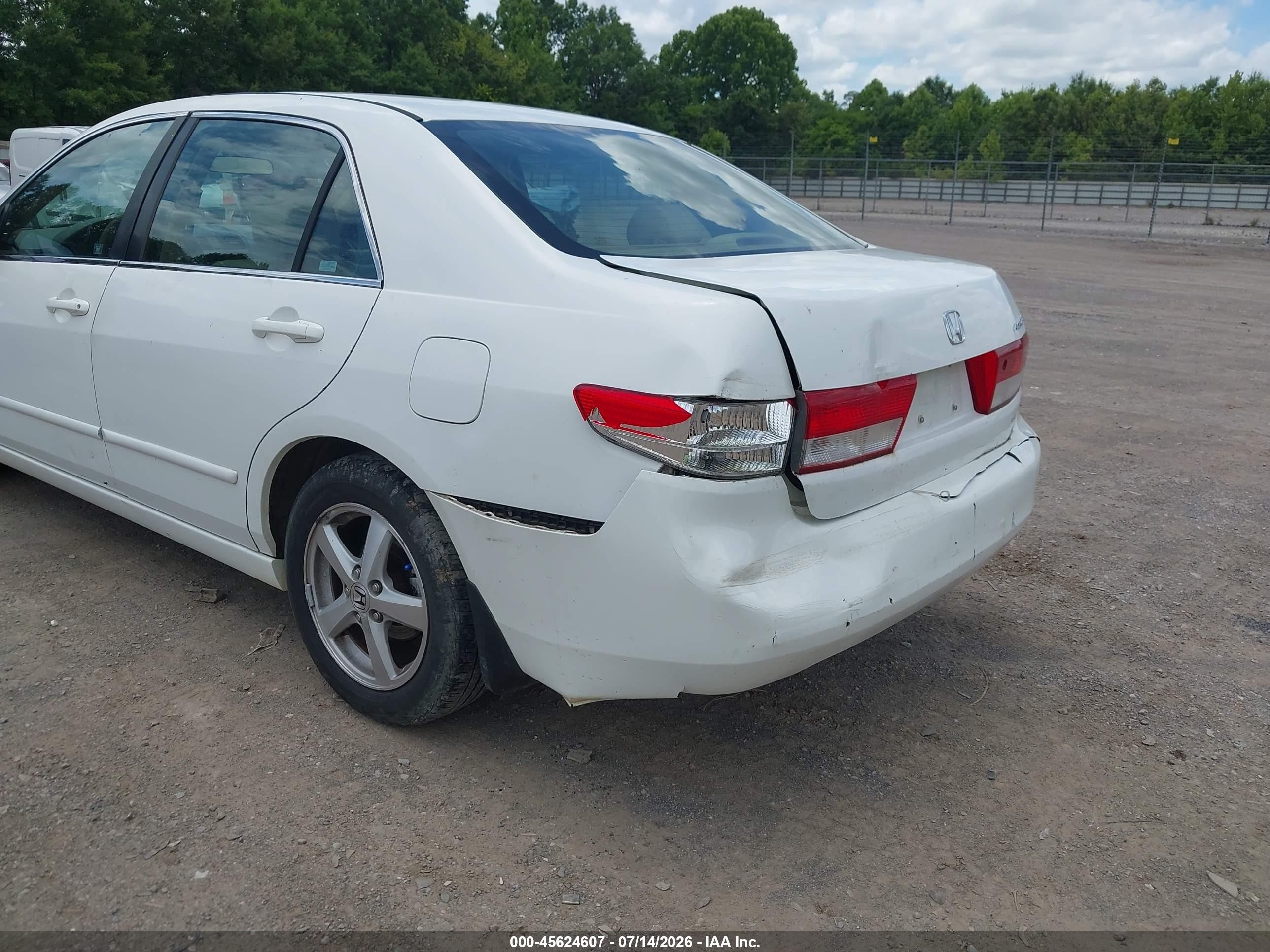2004 Honda Accord 2.4 Ex White vin: 1HGCM55634A166901
