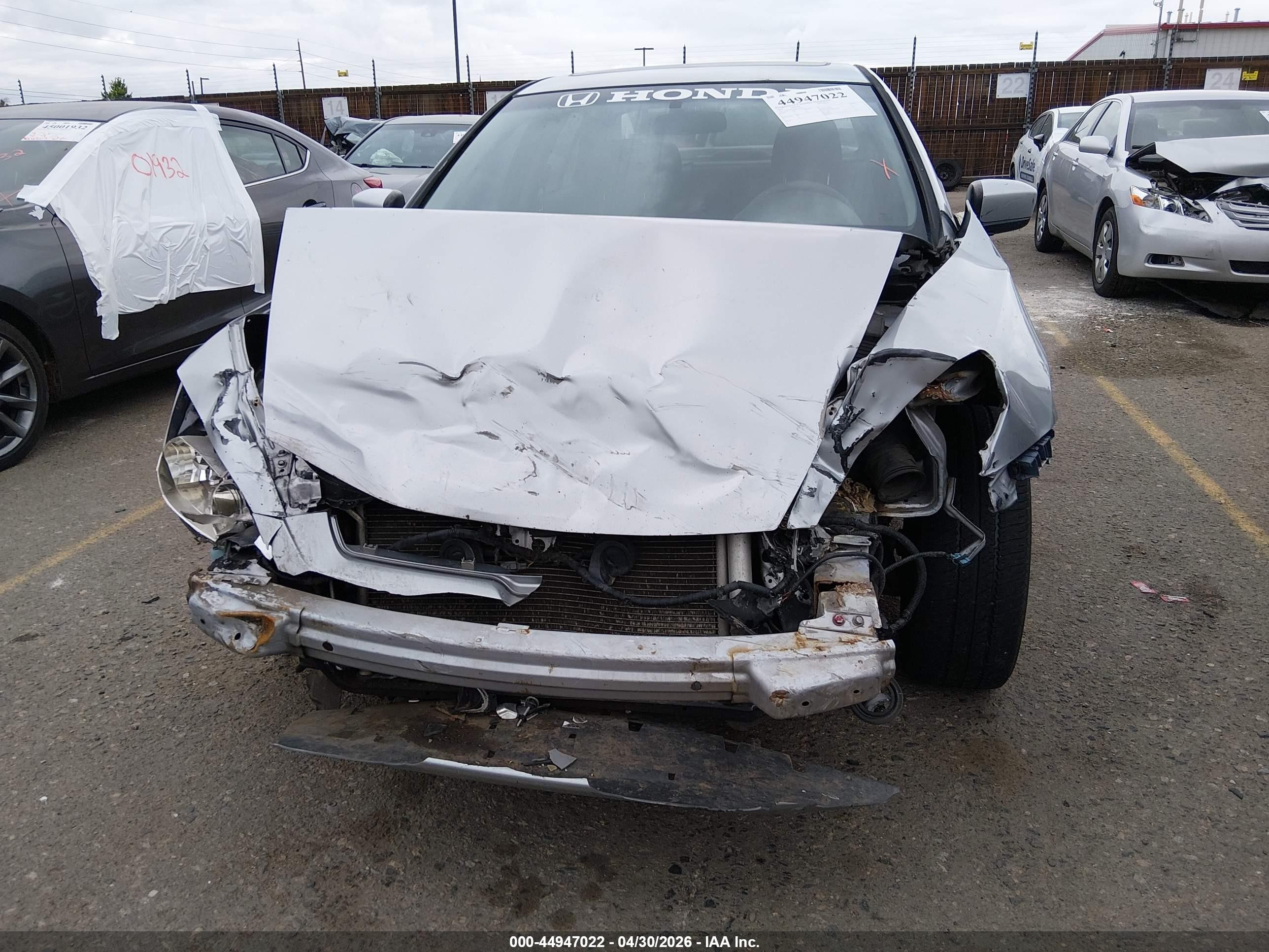 2004 Honda Accord 2.4 Ex Серебряный vin: 1HGCM55684A138124