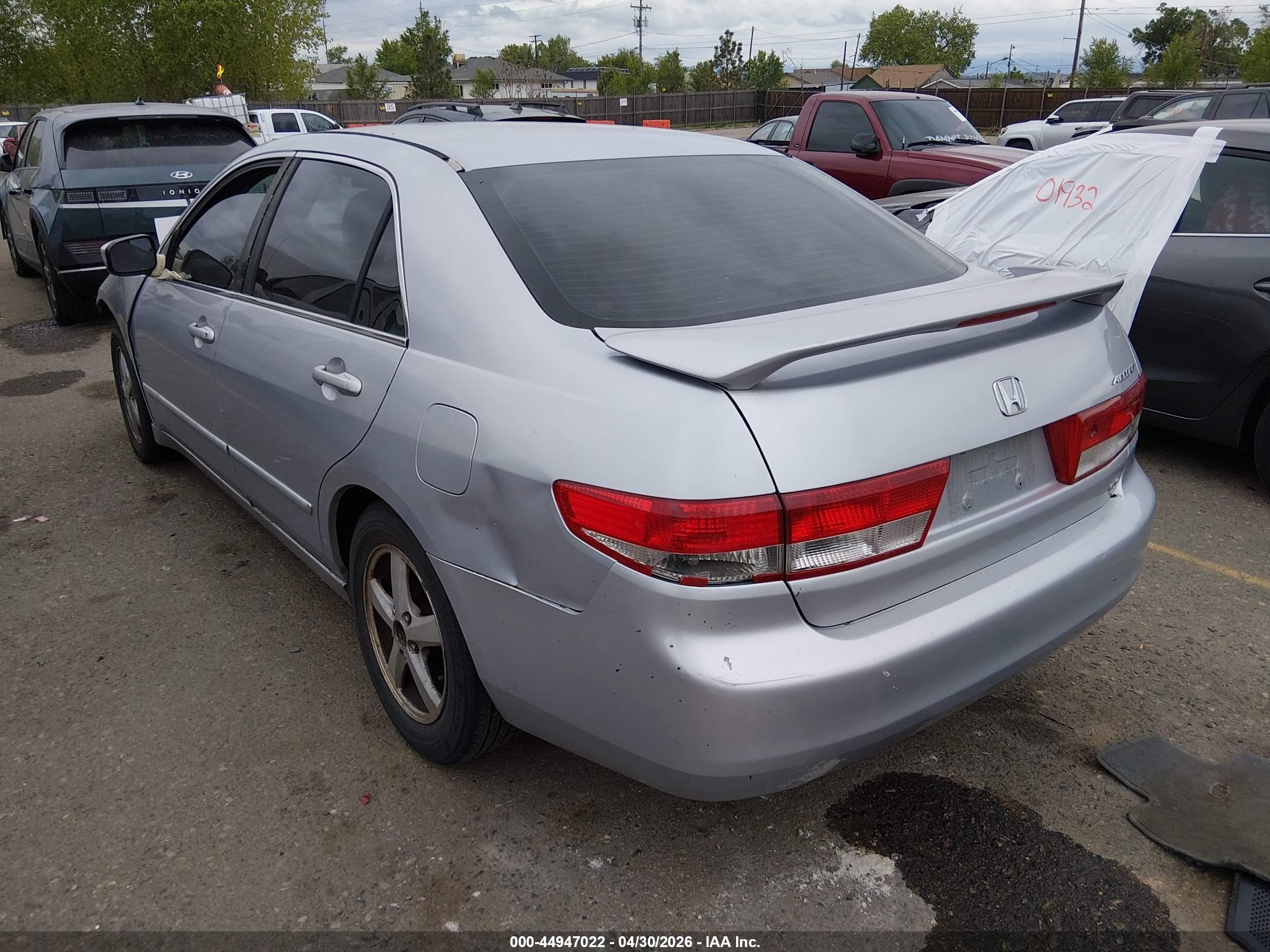 2004 Honda Accord 2.4 Ex Серебряный vin: 1HGCM55684A138124