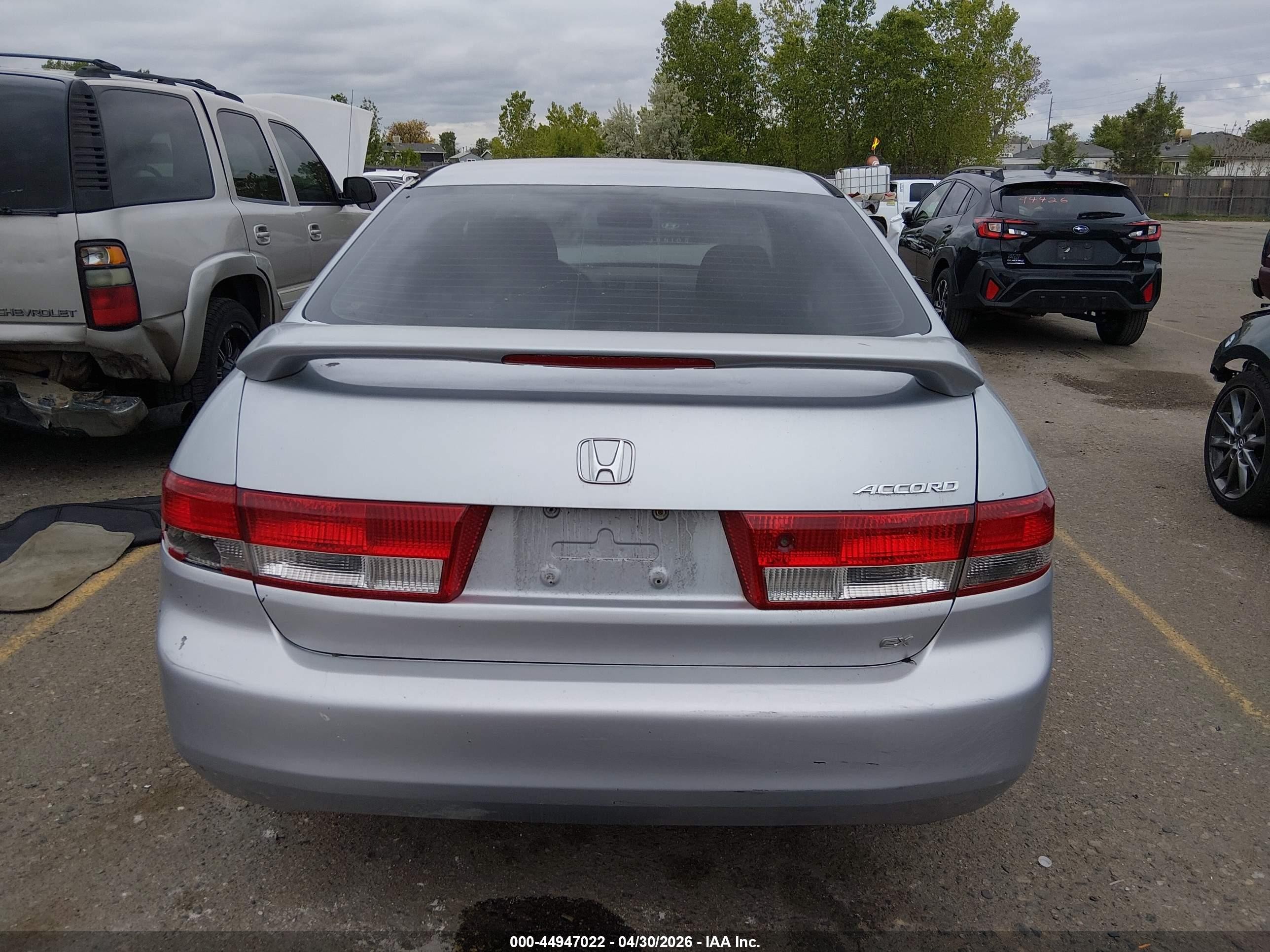 2004 Honda Accord 2.4 Ex Серебряный vin: 1HGCM55684A138124