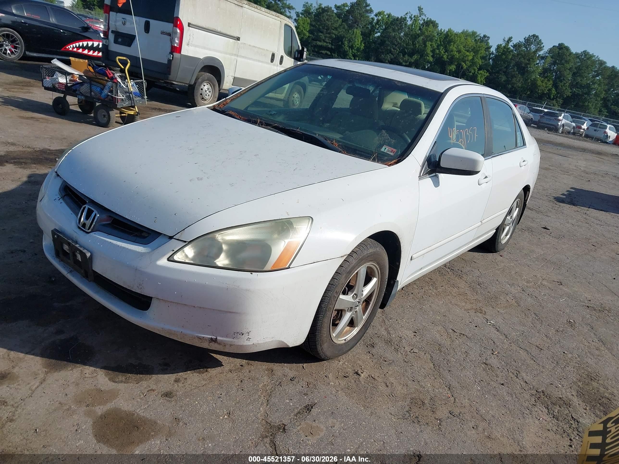2004 Honda Accord 2.4 Ex White vin: 1HGCM55714A049911