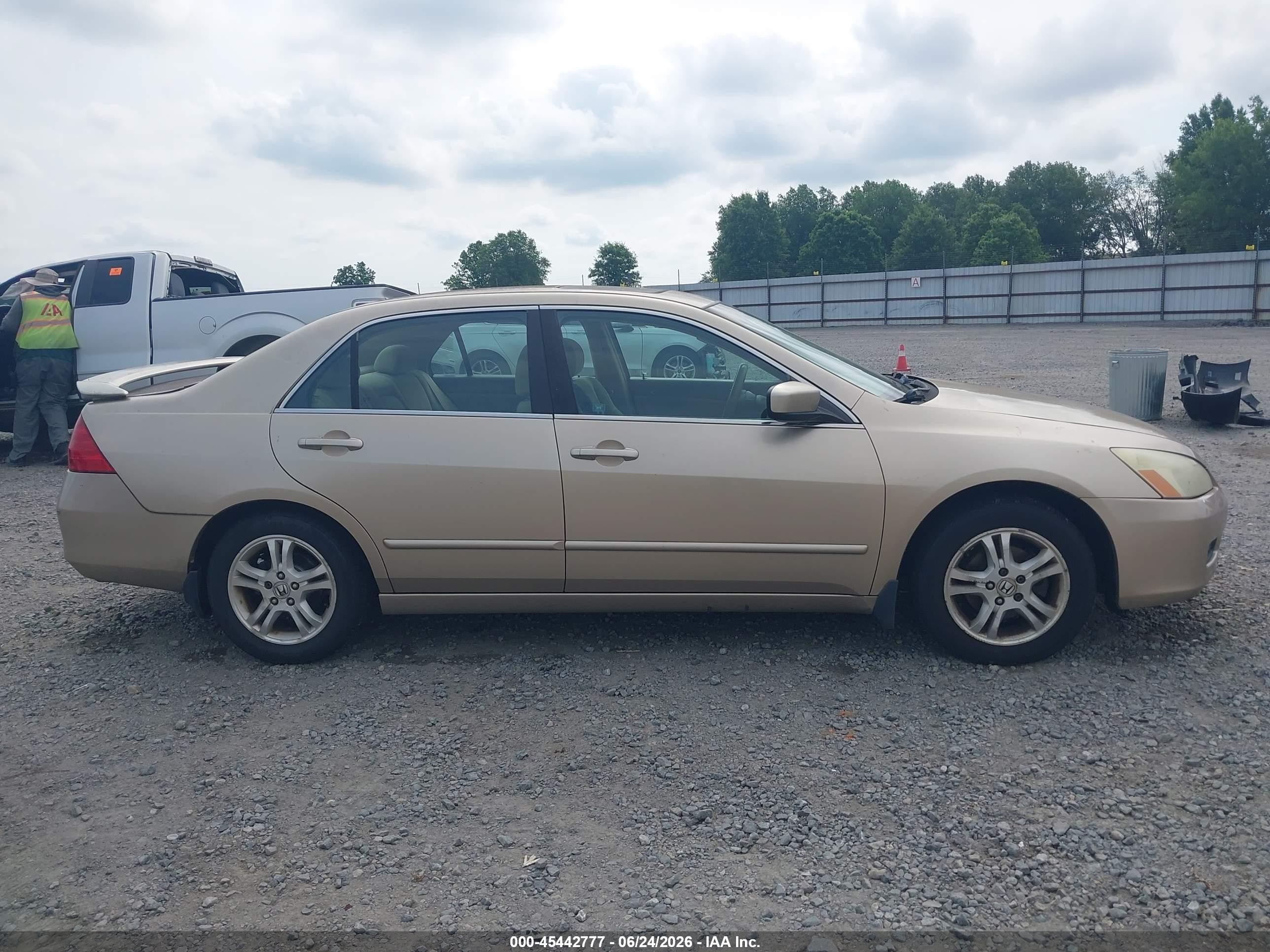 2006 Honda Accord 2.4 Ex Gold vin: 1HGCM55766A030273
