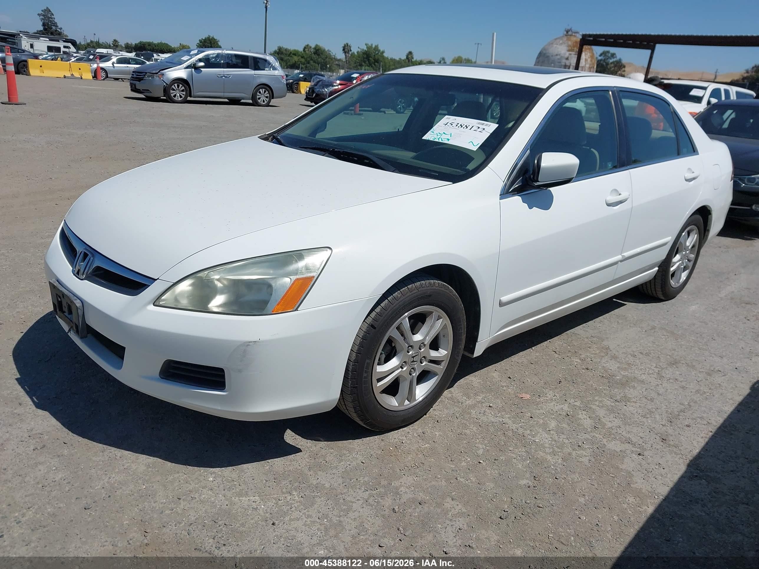 2007 Honda Accord 2.4 Ex White vin: 1HGCM55797A140896