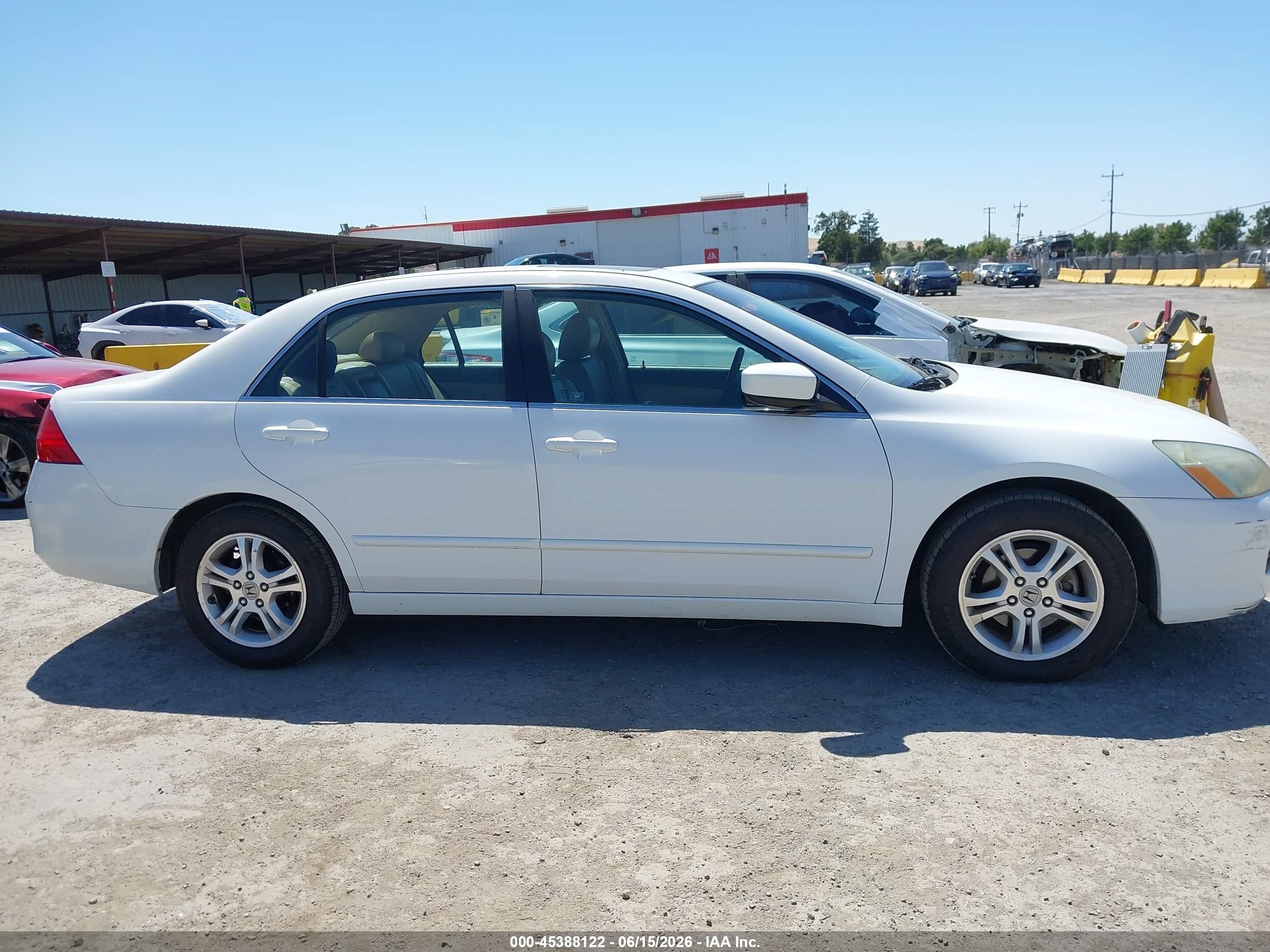 2007 Honda Accord 2.4 Ex White vin: 1HGCM55797A140896