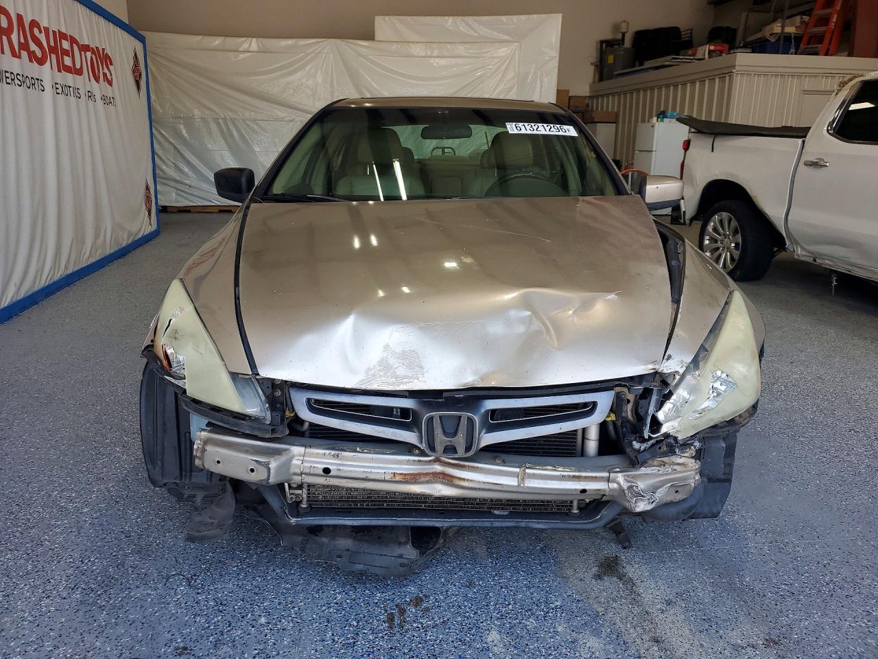 2004 Honda Accord Ex Gold vin: 1HGCM55804A030887
