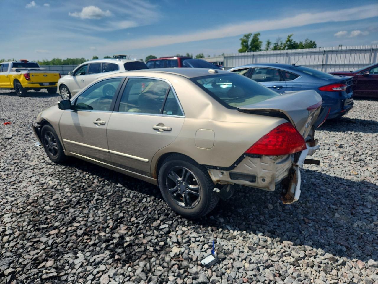 2007 Honda Accord Ex Gold vin: 1HGCM55867A046371