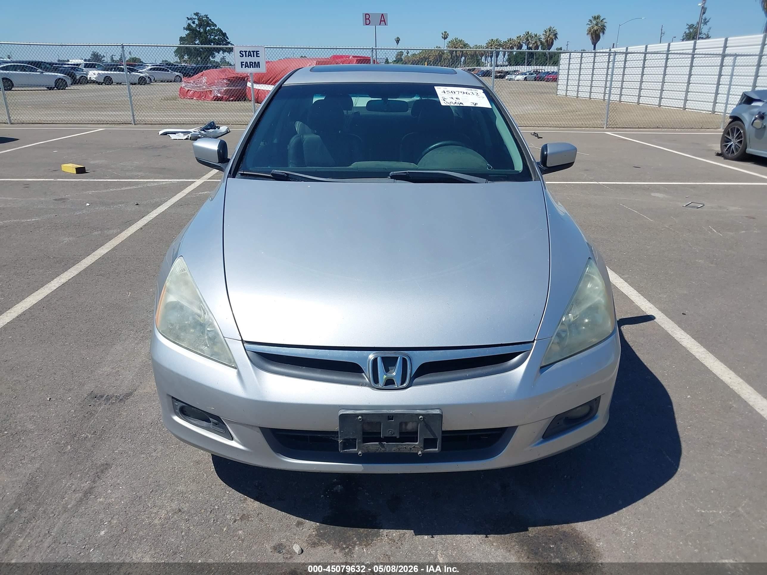 2007 Honda Accord 2.4 Ex Серебряный vin: 1HGCM55877A038845