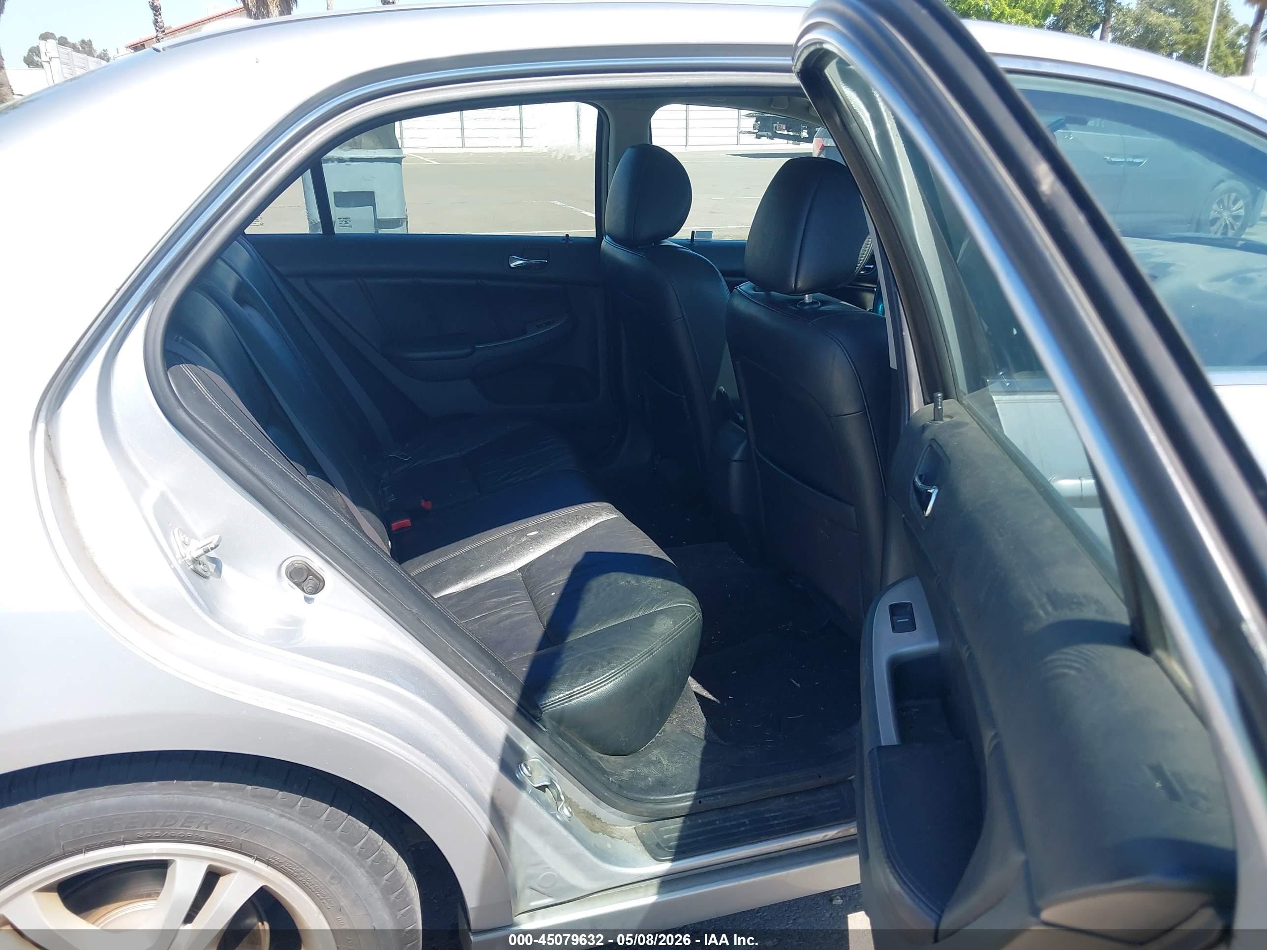 2007 Honda Accord 2.4 Ex Серебряный vin: 1HGCM55877A038845