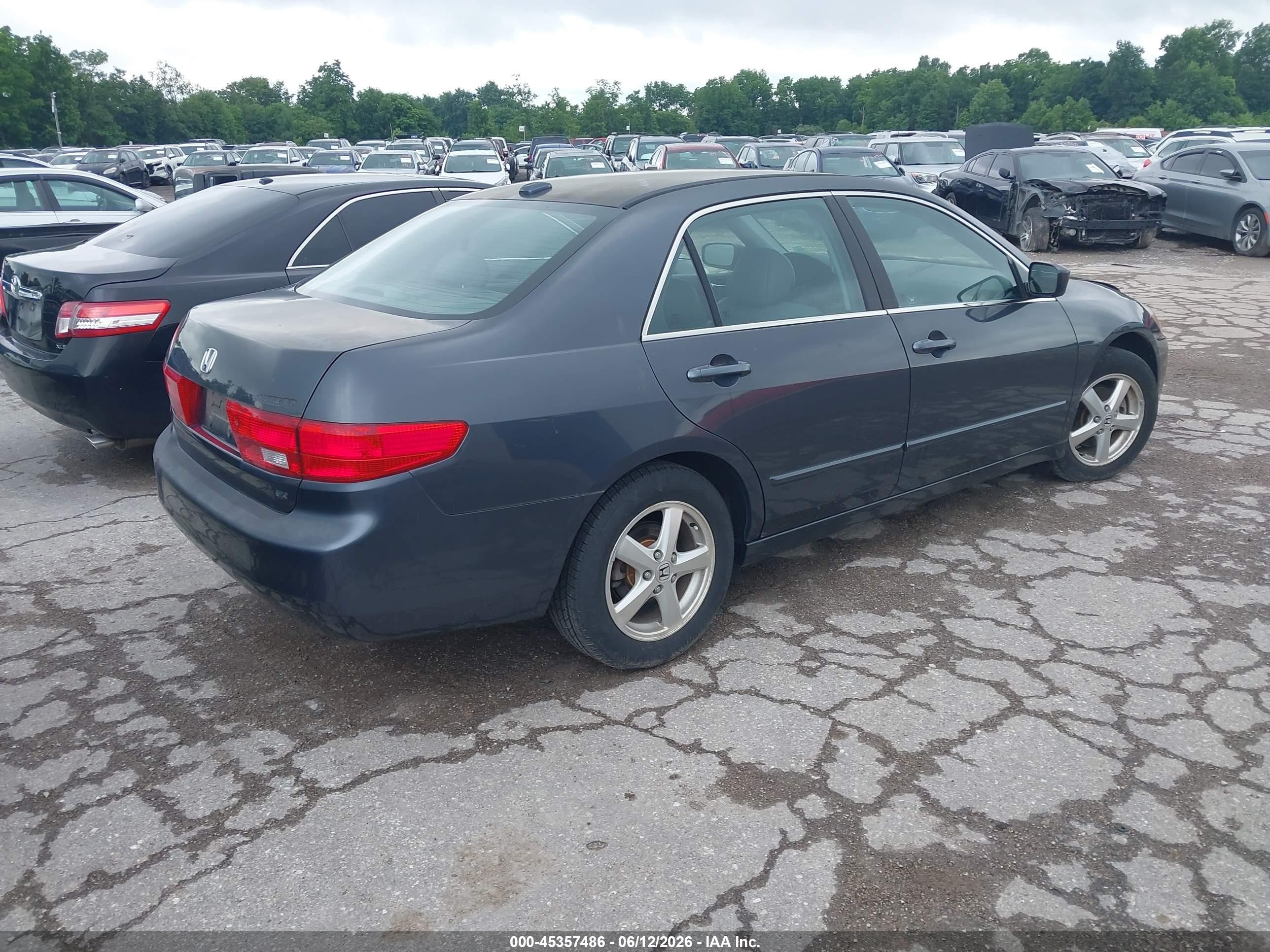 2005 Honda Accord 2.4 Ex Gray vin: 1HGCM55885A000036