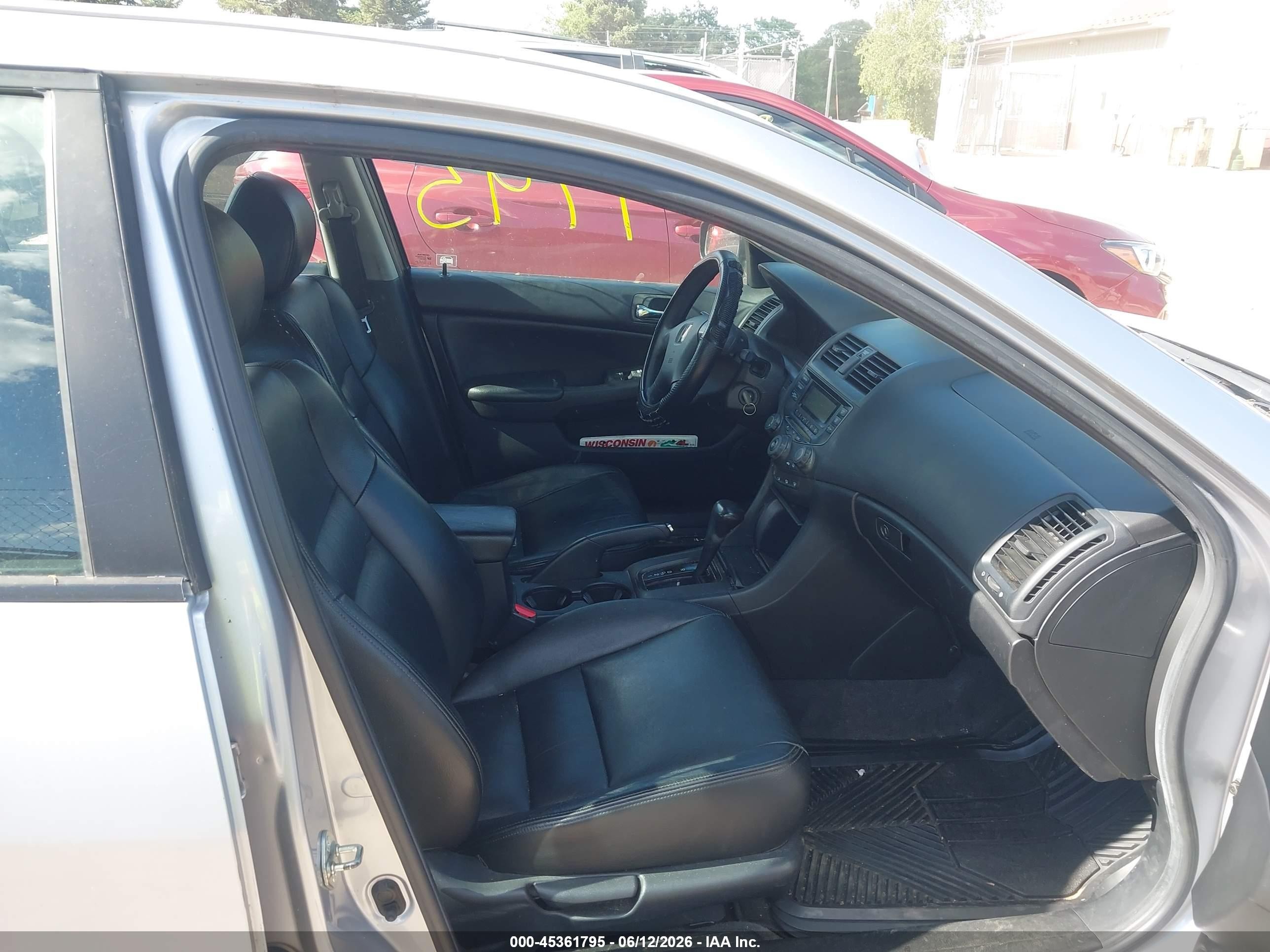 2004 Honda Accord 2.4 Dx Silver vin: 1HGCM56104A102561