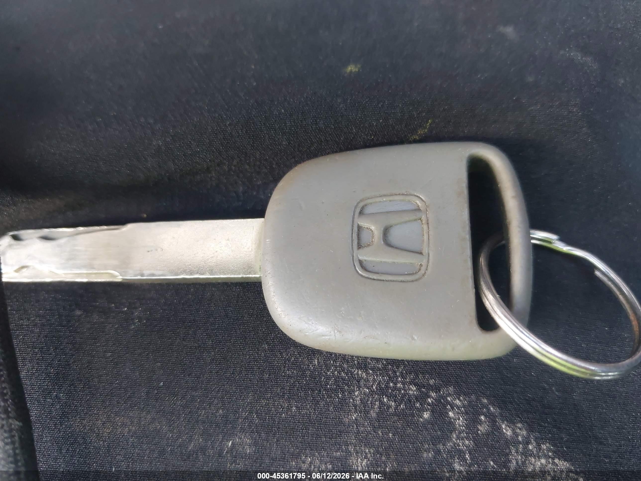 2004 Honda Accord 2.4 Dx Silver vin: 1HGCM56104A102561