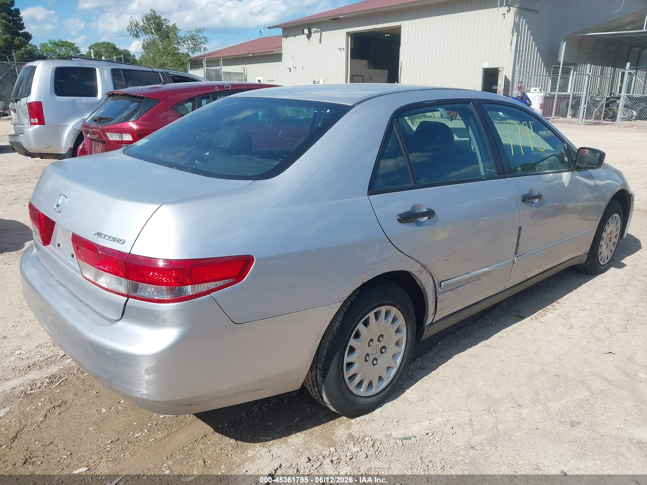 2004 Honda Accord 2.4 Dx Silver vin: 1HGCM56104A102561
