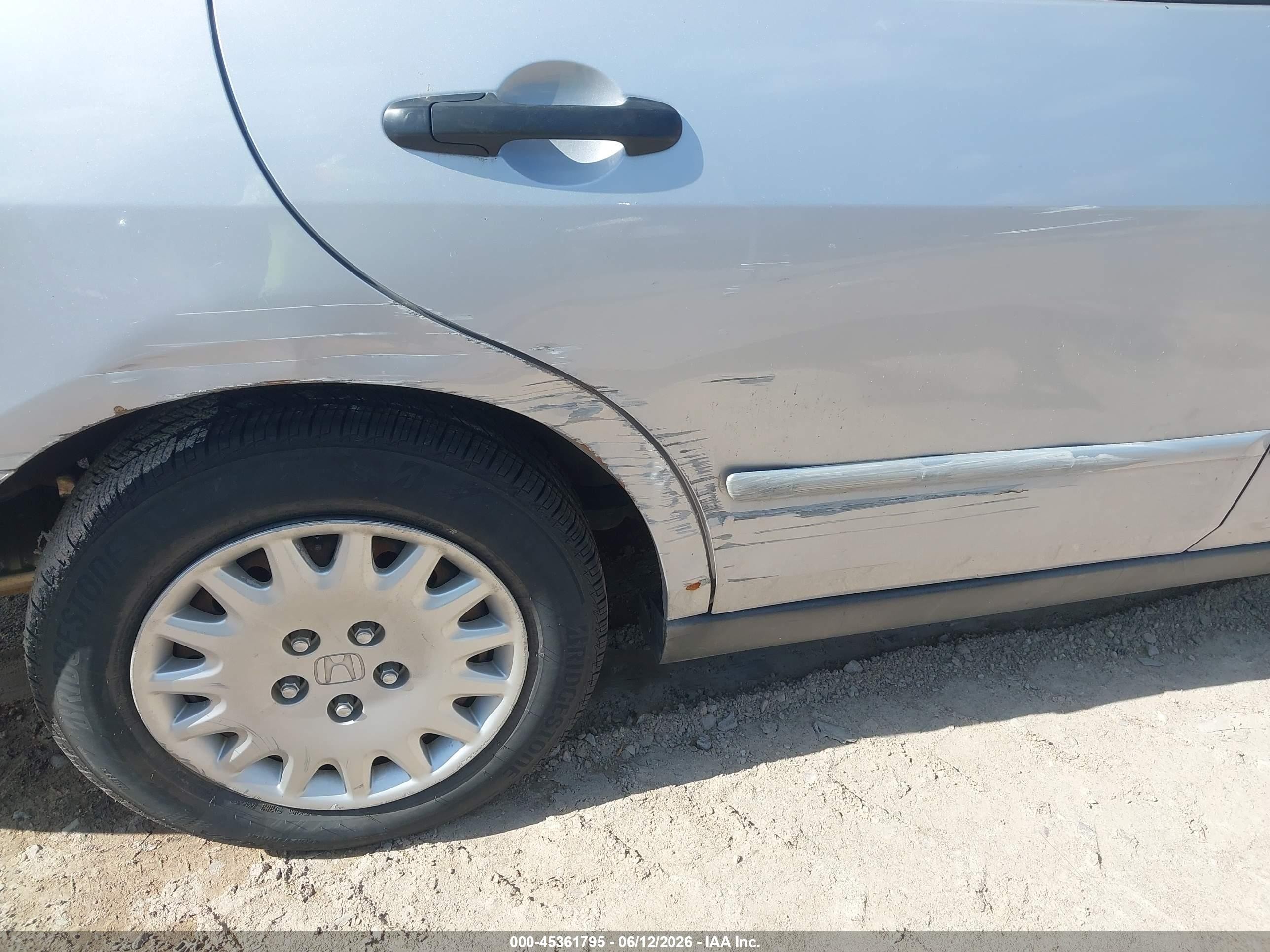 2004 Honda Accord 2.4 Dx Silver vin: 1HGCM56104A102561