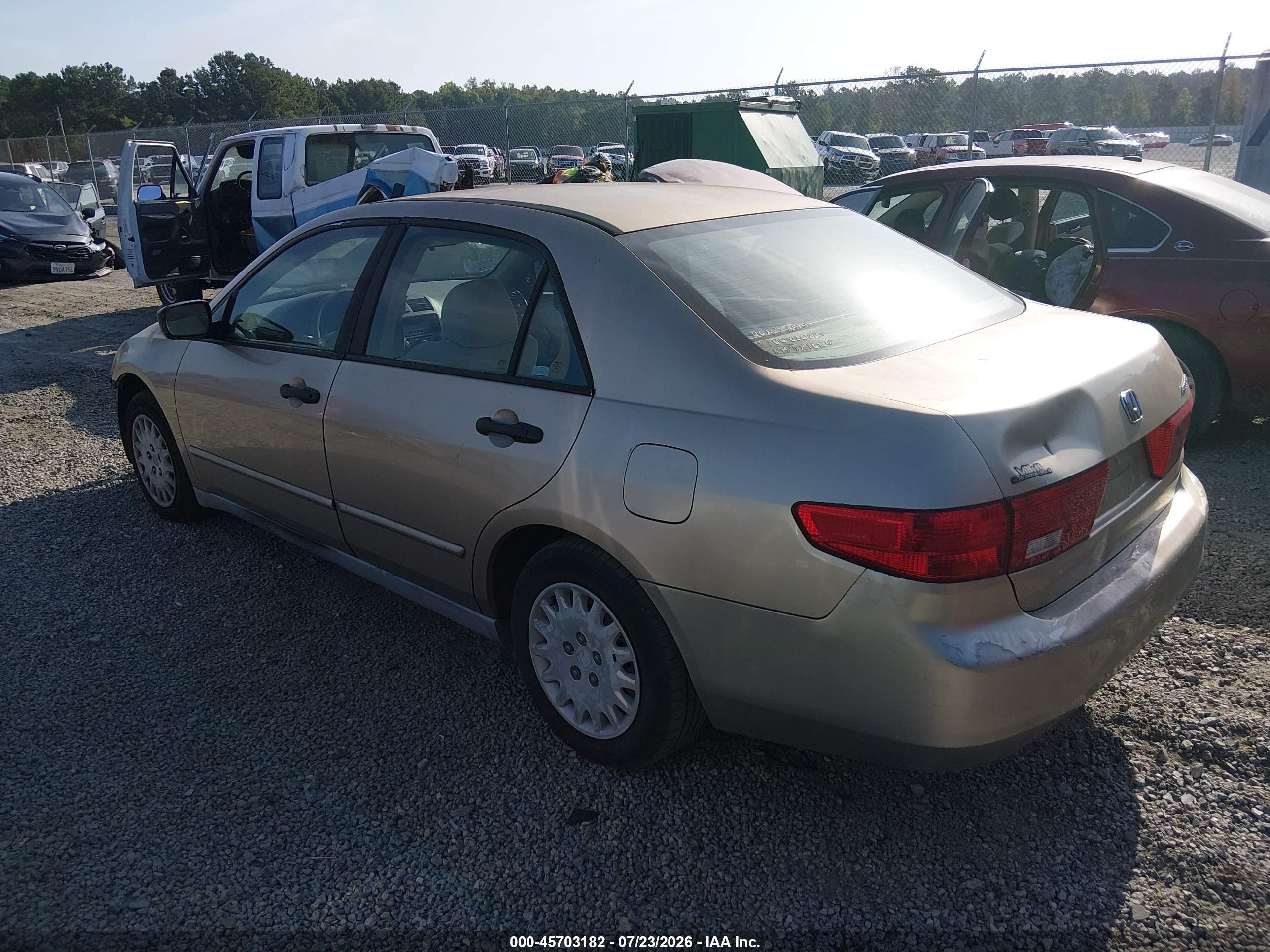 2005 Honda Accord 2.4 Dx Champagne vin: 1HGCM56105A163412