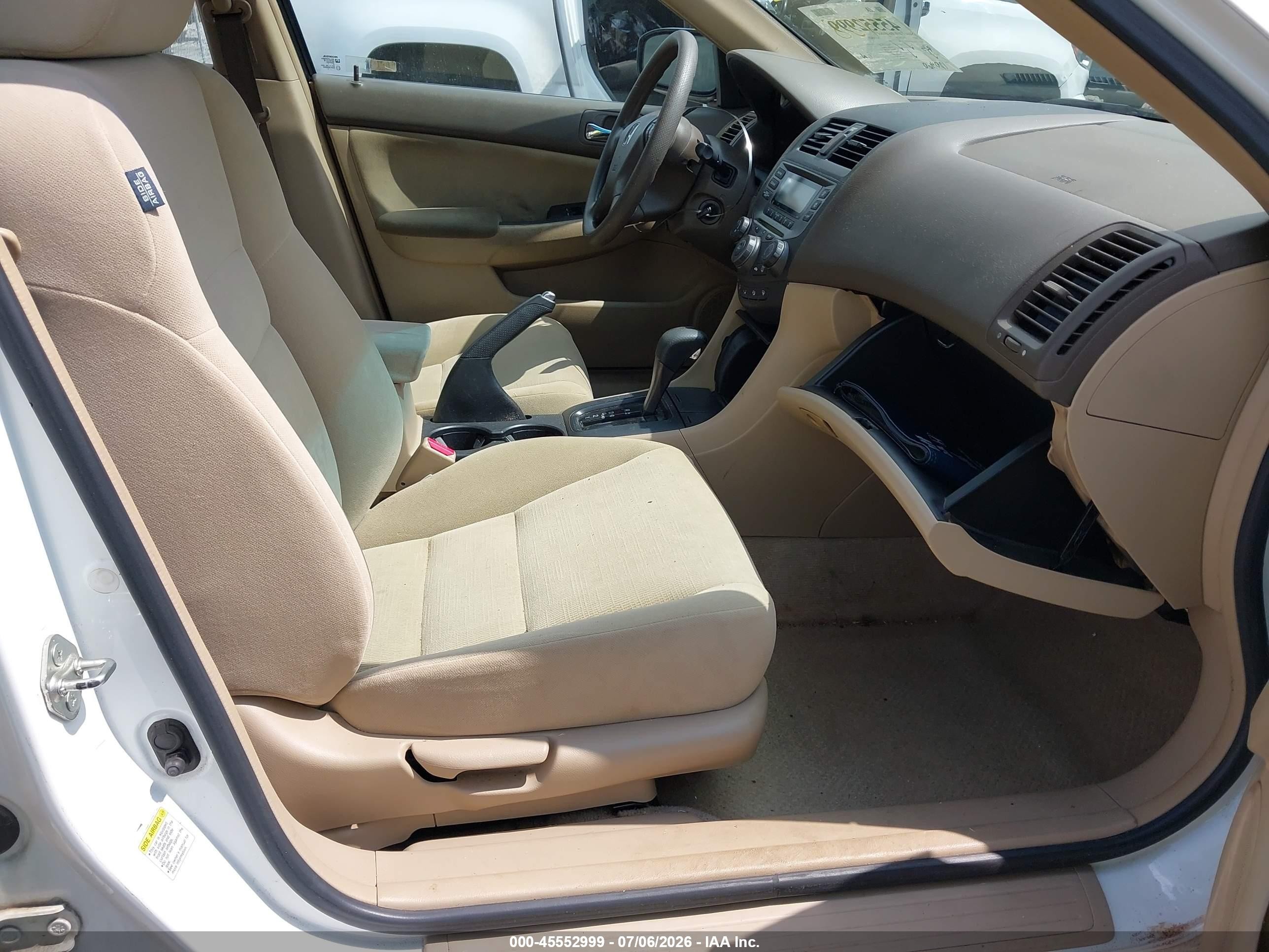2007 Honda Accord 2.4 Vp White vin: 1HGCM56107A179158