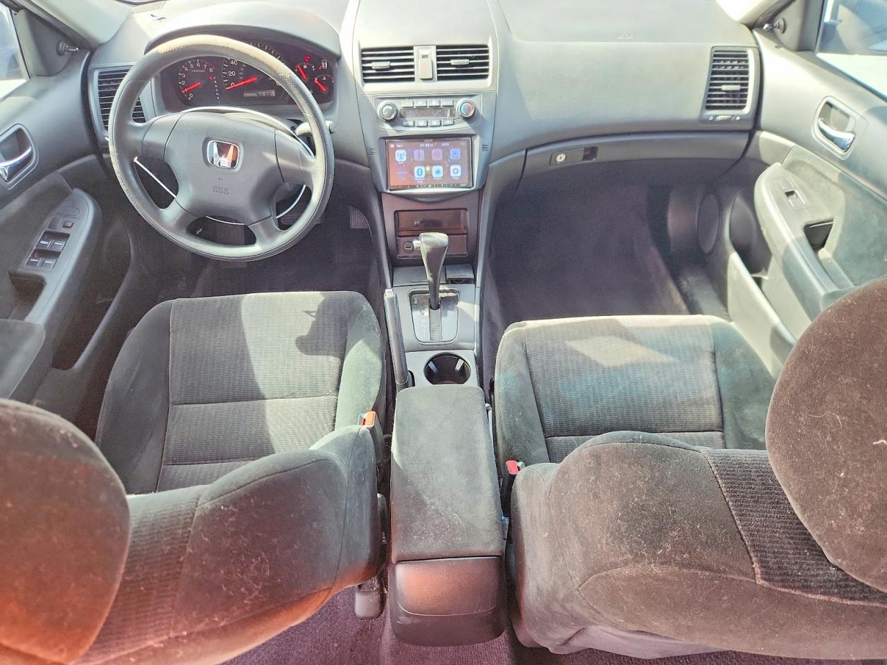 2005 Honda Accord Dx Silver vin: 1HGCM56115A058961