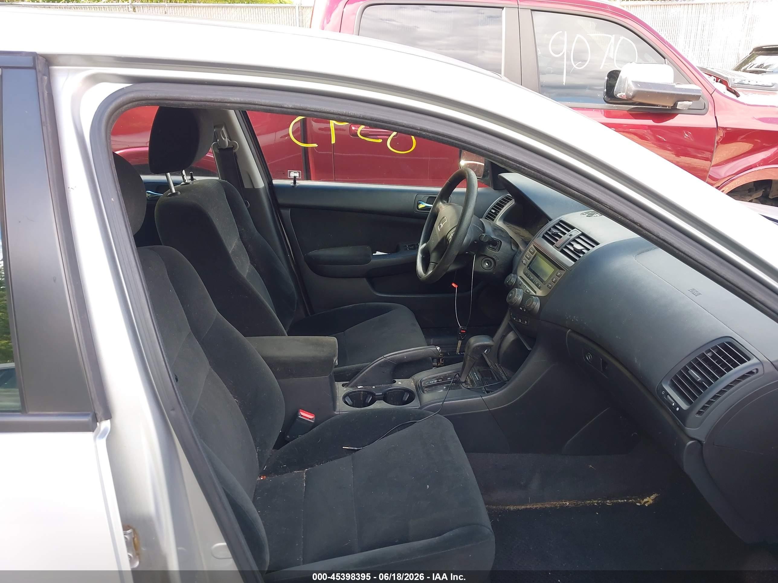 2007 Honda Accord 2.4 Vp Silver vin: 1HGCM56117A070773