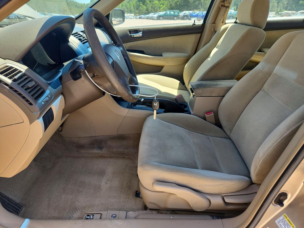 2007 Honda Accord Gold vin: 1HGCM56117A098296
