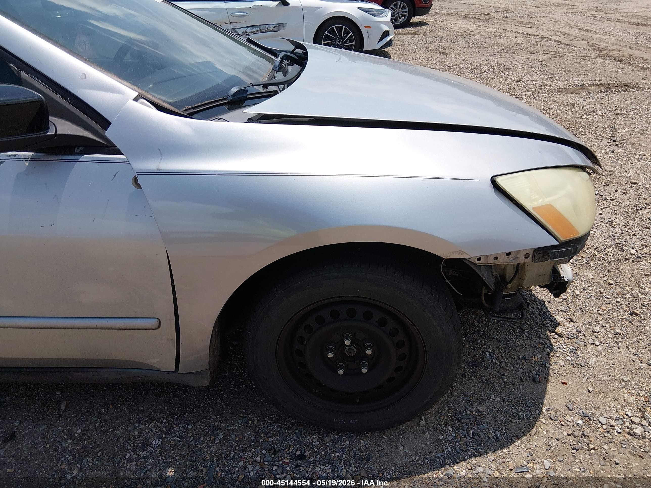 2007 Honda Accord 2.4 Vp Silver vin: 1HGCM56117A196261