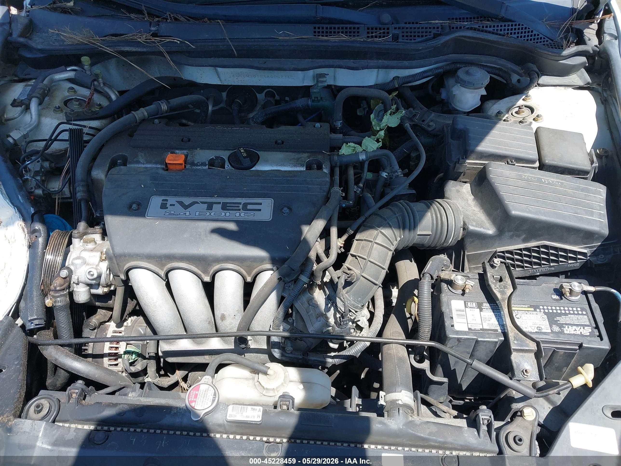 2004 Honda Accord 2.4 Dx White vin: 1HGCM56124A005216