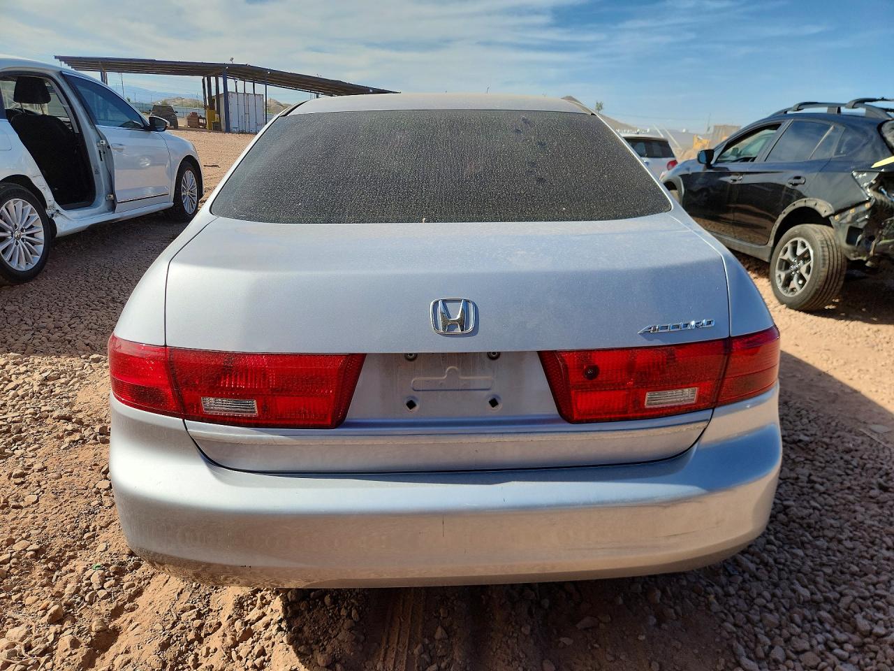 2005 Honda Accord Dx Silver vin: 1HGCM56125A009574