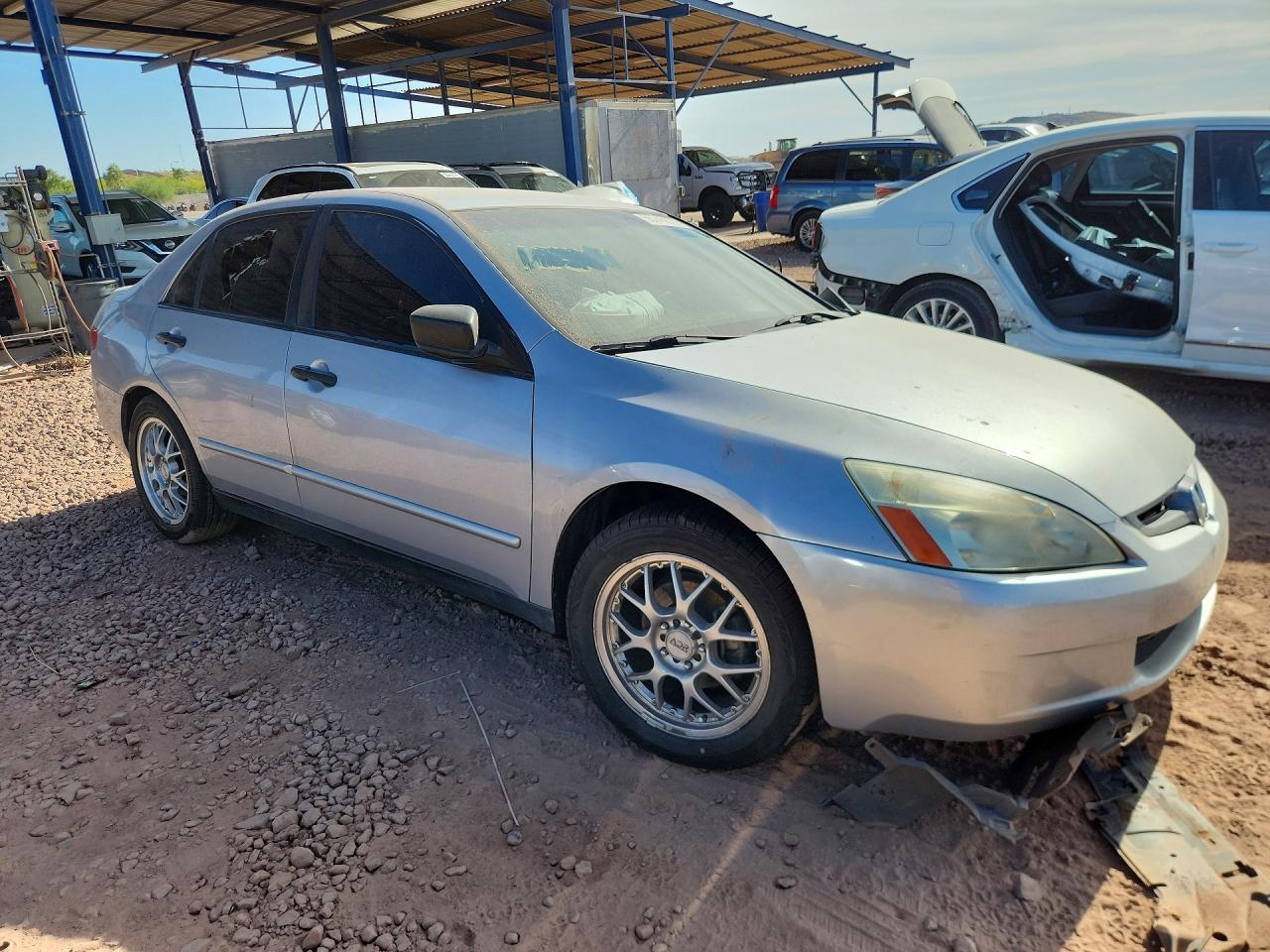 2005 Honda Accord Dx Silver vin: 1HGCM56125A009574