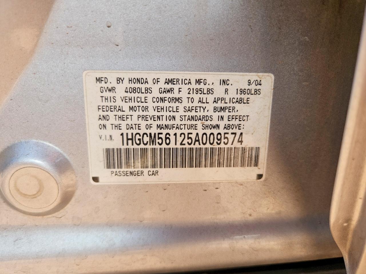 2005 Honda Accord Dx Silver vin: 1HGCM56125A009574