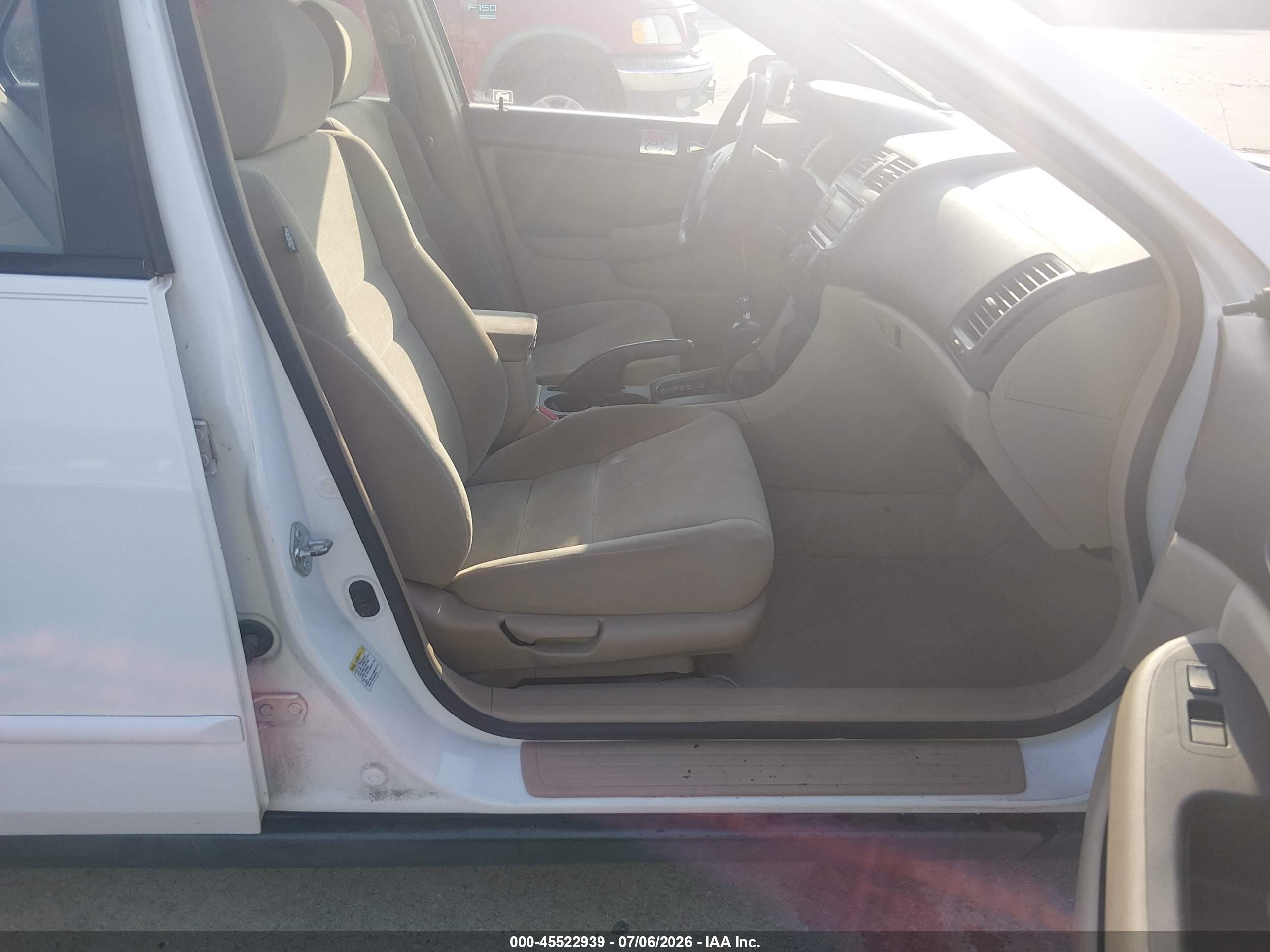2006 Honda Accord 2.4 Vp White vin: 1HGCM56126A072143
