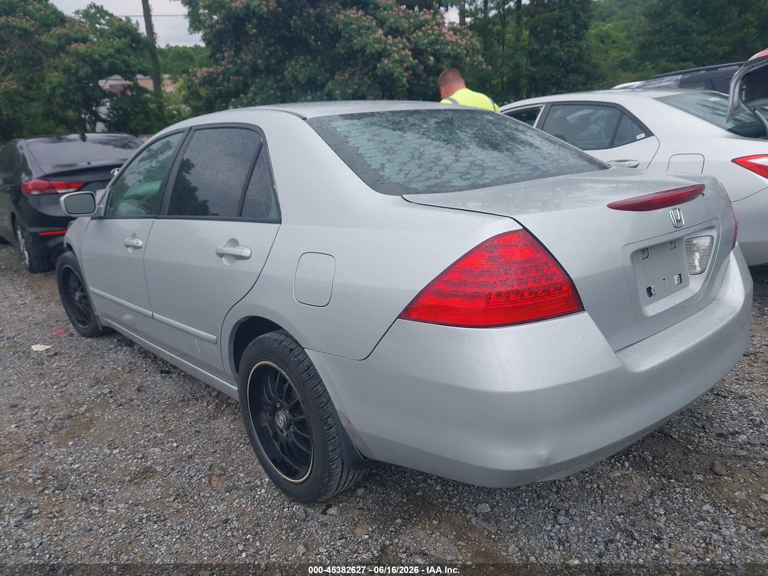 2006 Honda Accord 2.4 Vp Silver vin: 1HGCM56126A112222