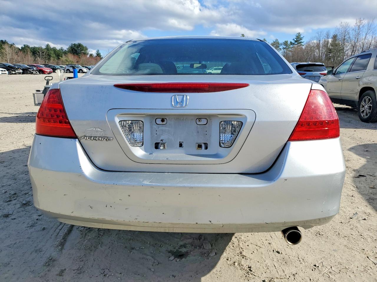 2007 Honda Accord Value Silver vin: 1HGCM56127A018391