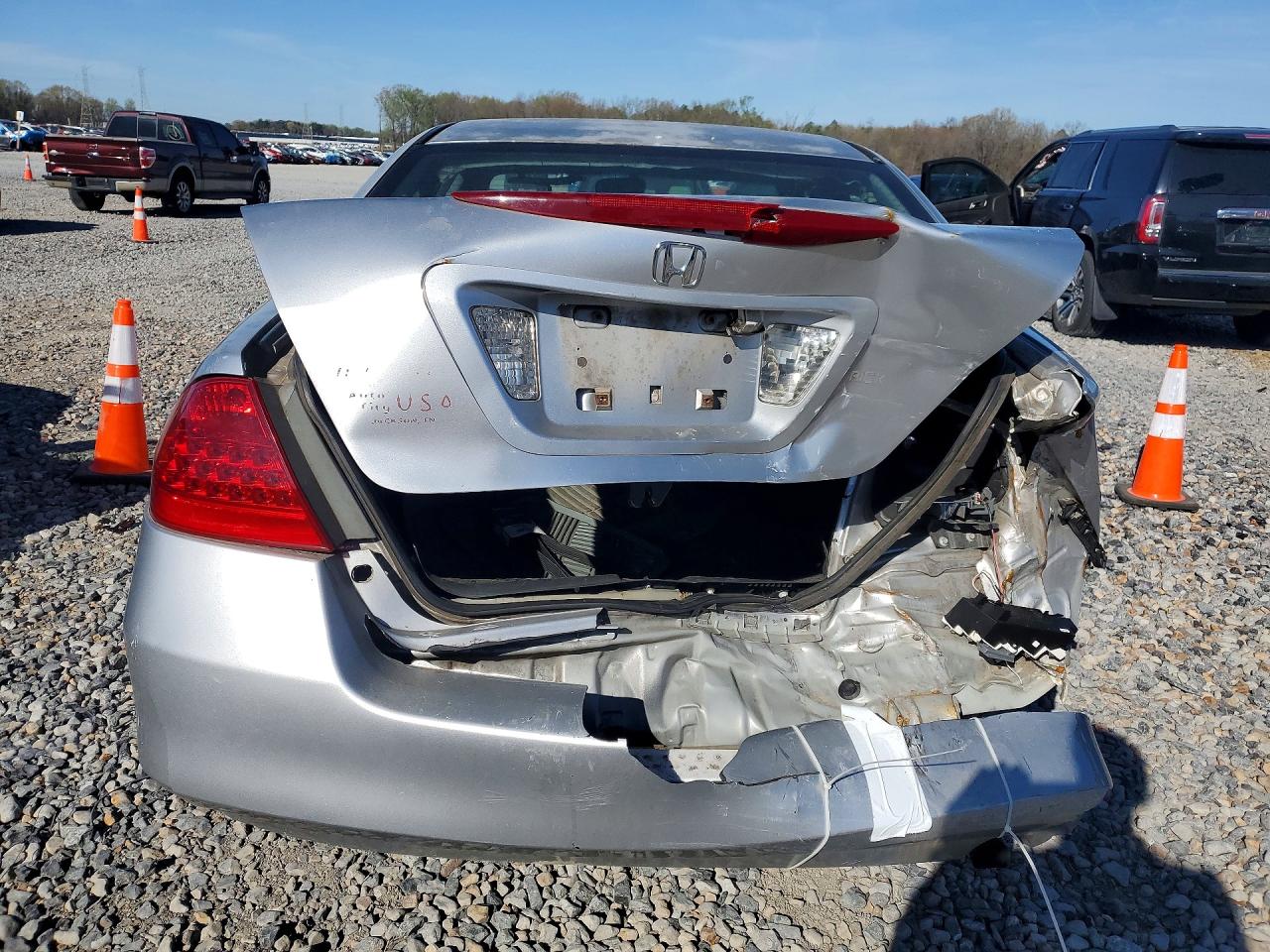 2007 Honda Accord Value Silver vin: 1HGCM56127A087260