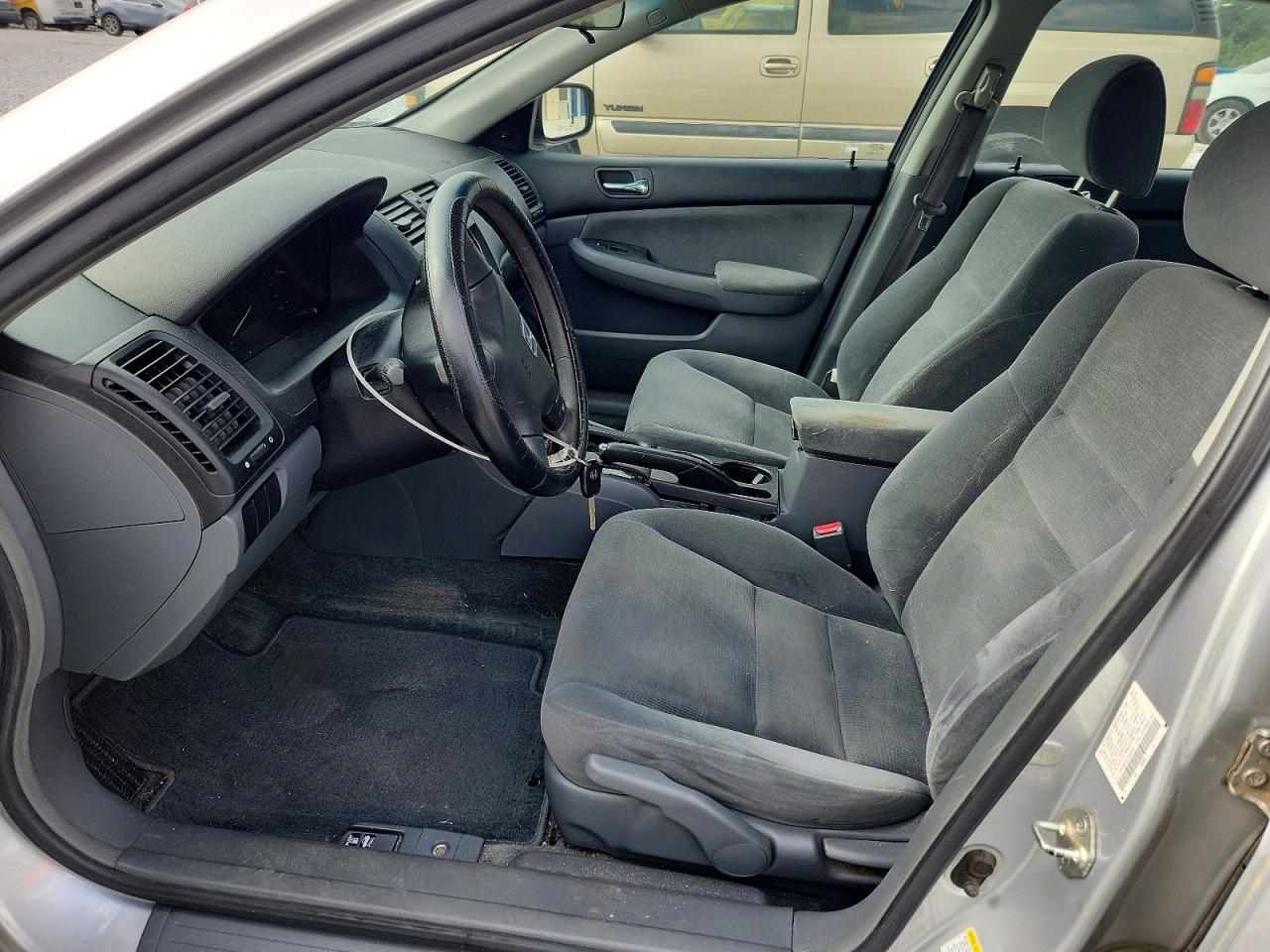 2007 Honda Accord Value Silver vin: 1HGCM56127A228554