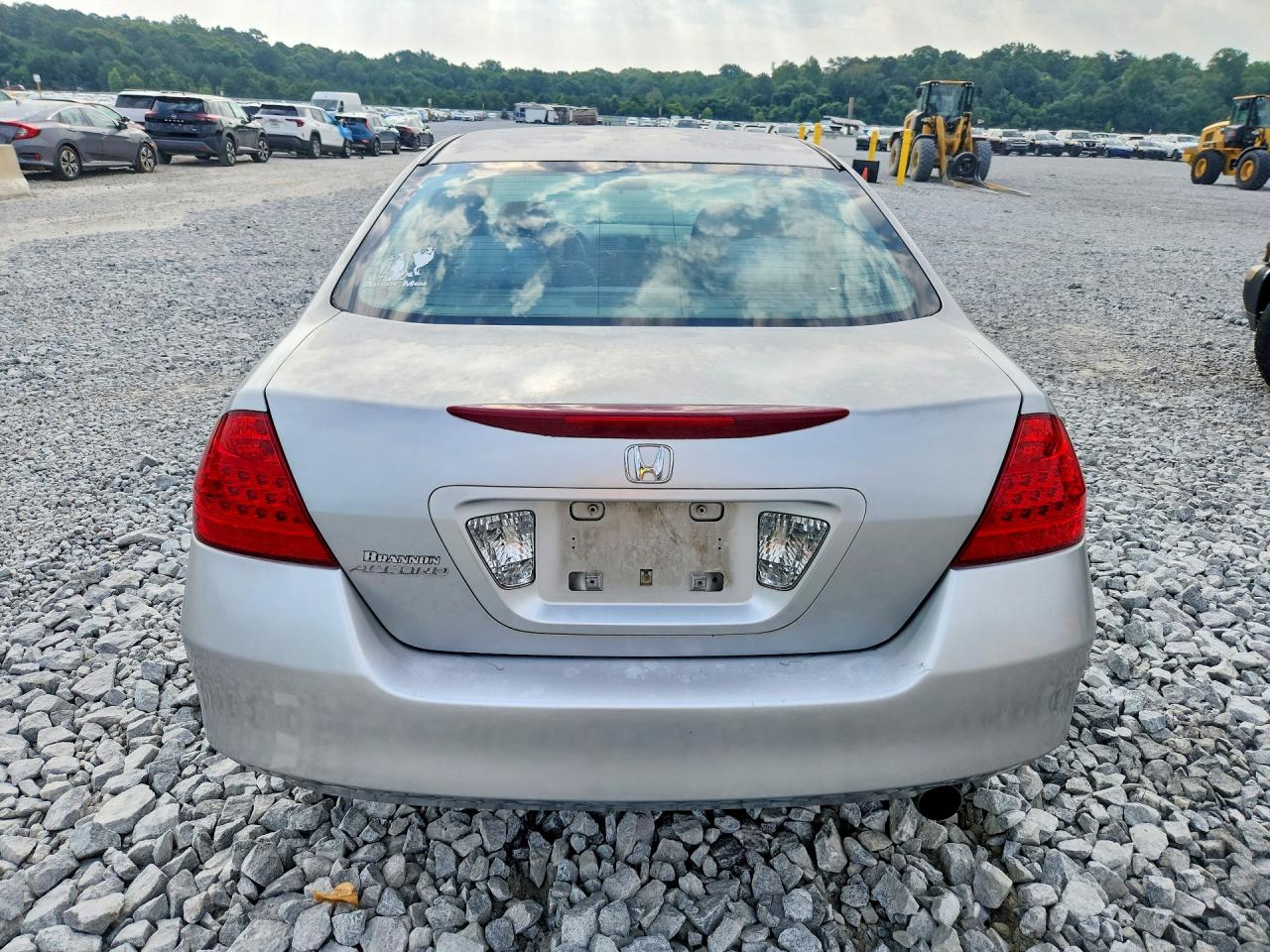 2007 Honda Accord Value Silver vin: 1HGCM56127A228554
