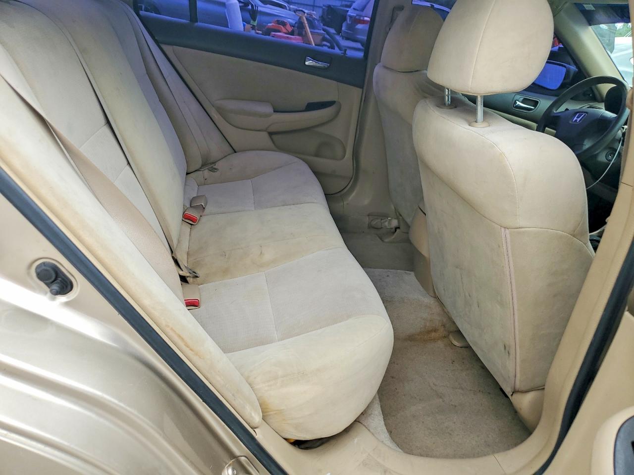 2004 Honda Accord Dx Gold vin: 1HGCM56134A070575