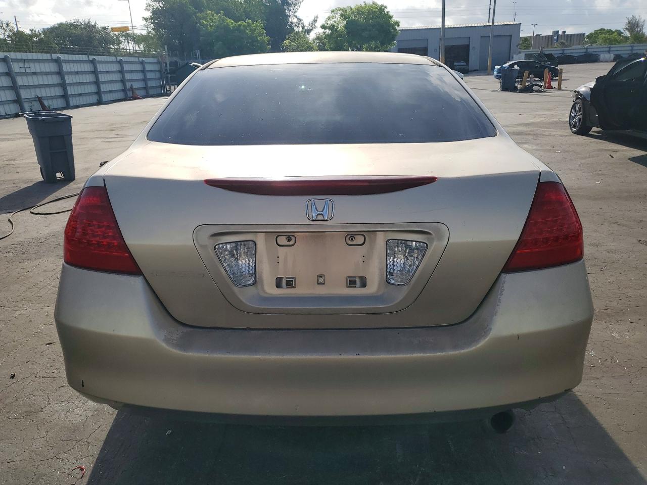 2006 Honda Accord Value Gold vin: 1HGCM56136A110107