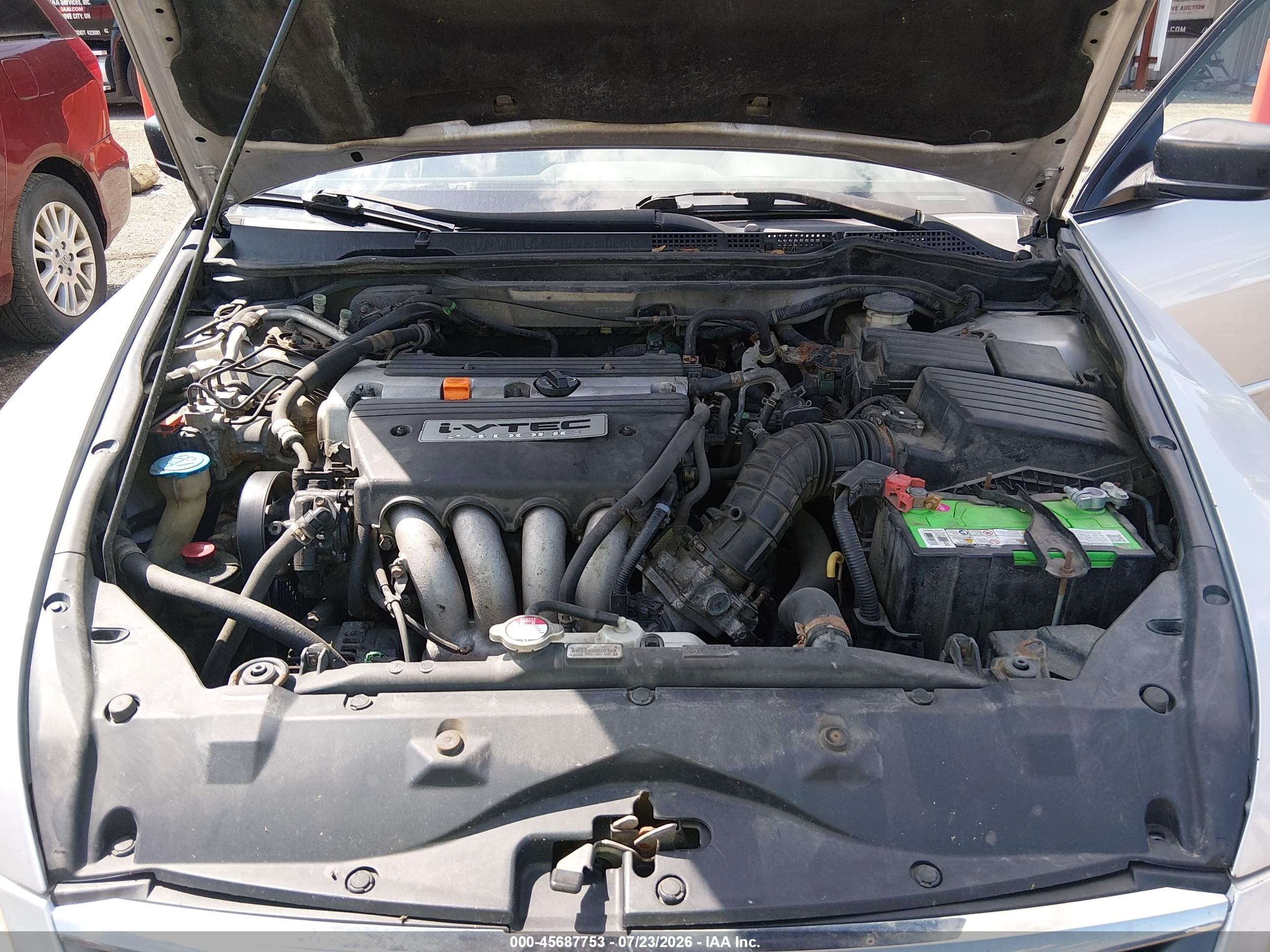 2006 Honda Accord 2.4 Vp Silver vin: 1HGCM56136A150090