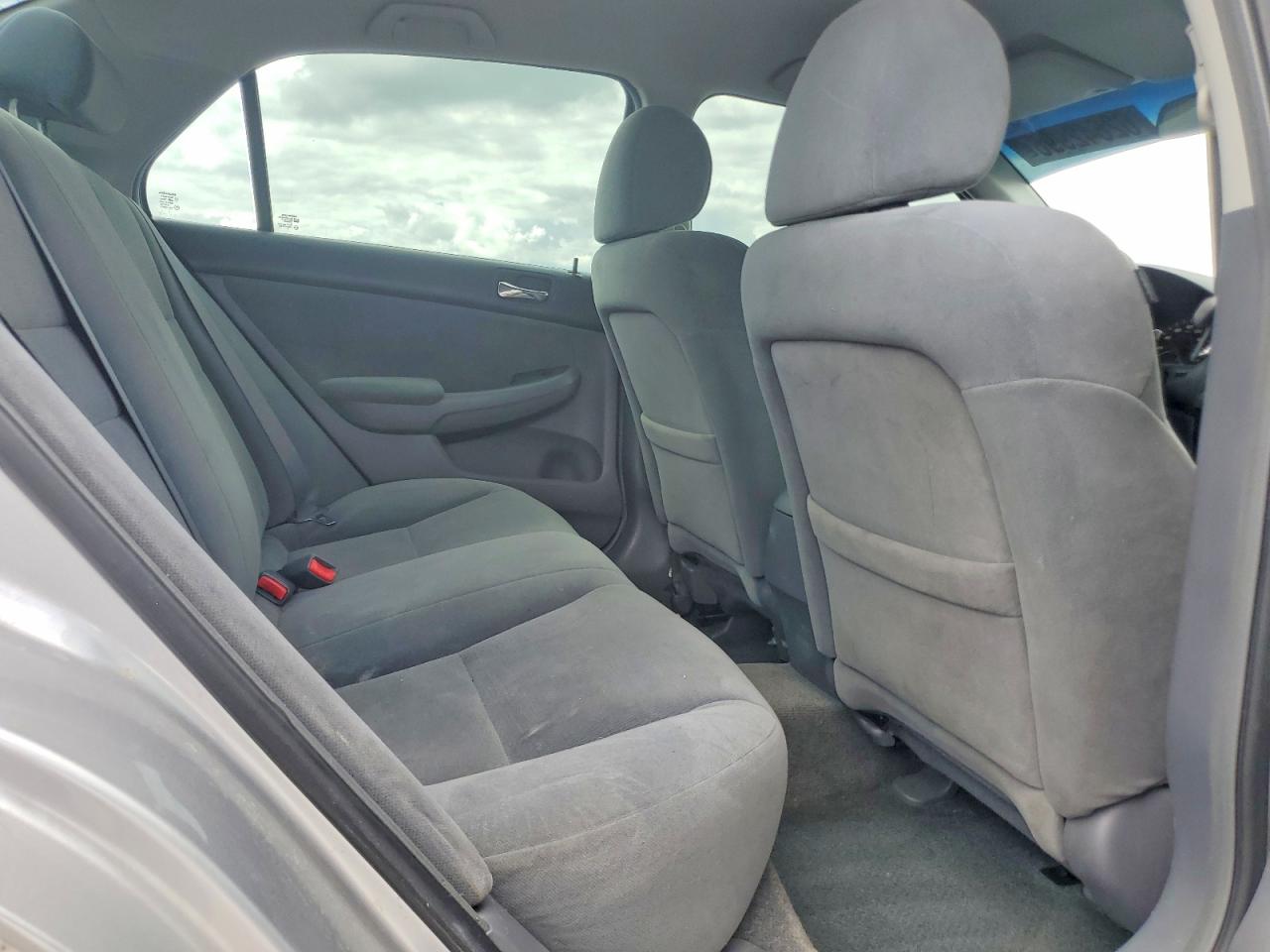 2007 Honda Accord Value Silver vin: 1HGCM56137A057149