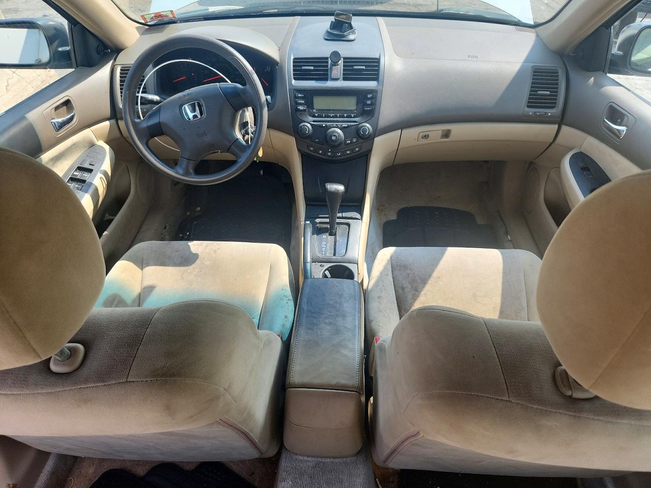 2003 Honda Accord Dx Белый vin: 1HGCM56163A109934