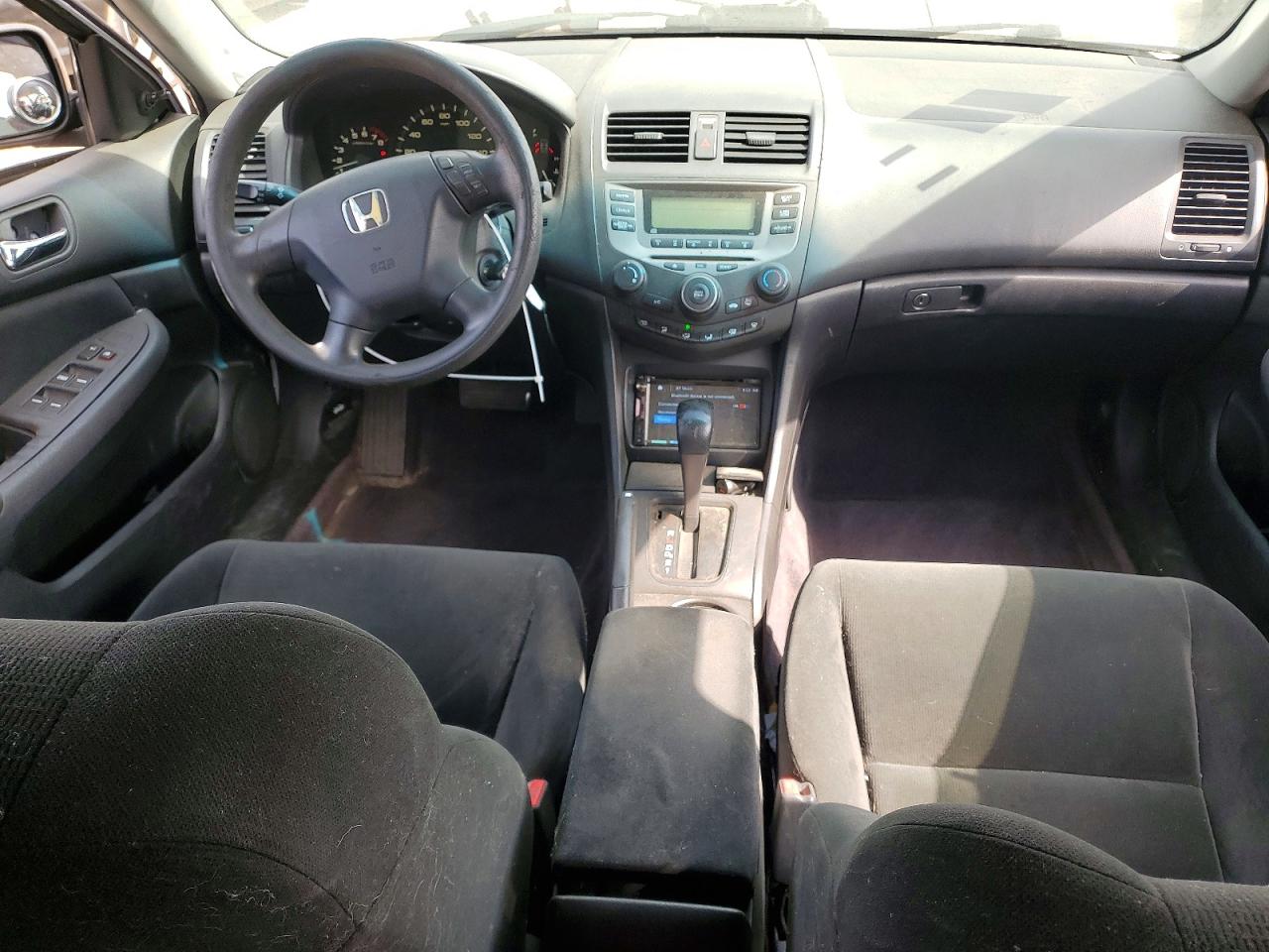 2006 Honda Accord Value Silver vin: 1HGCM56166A120422