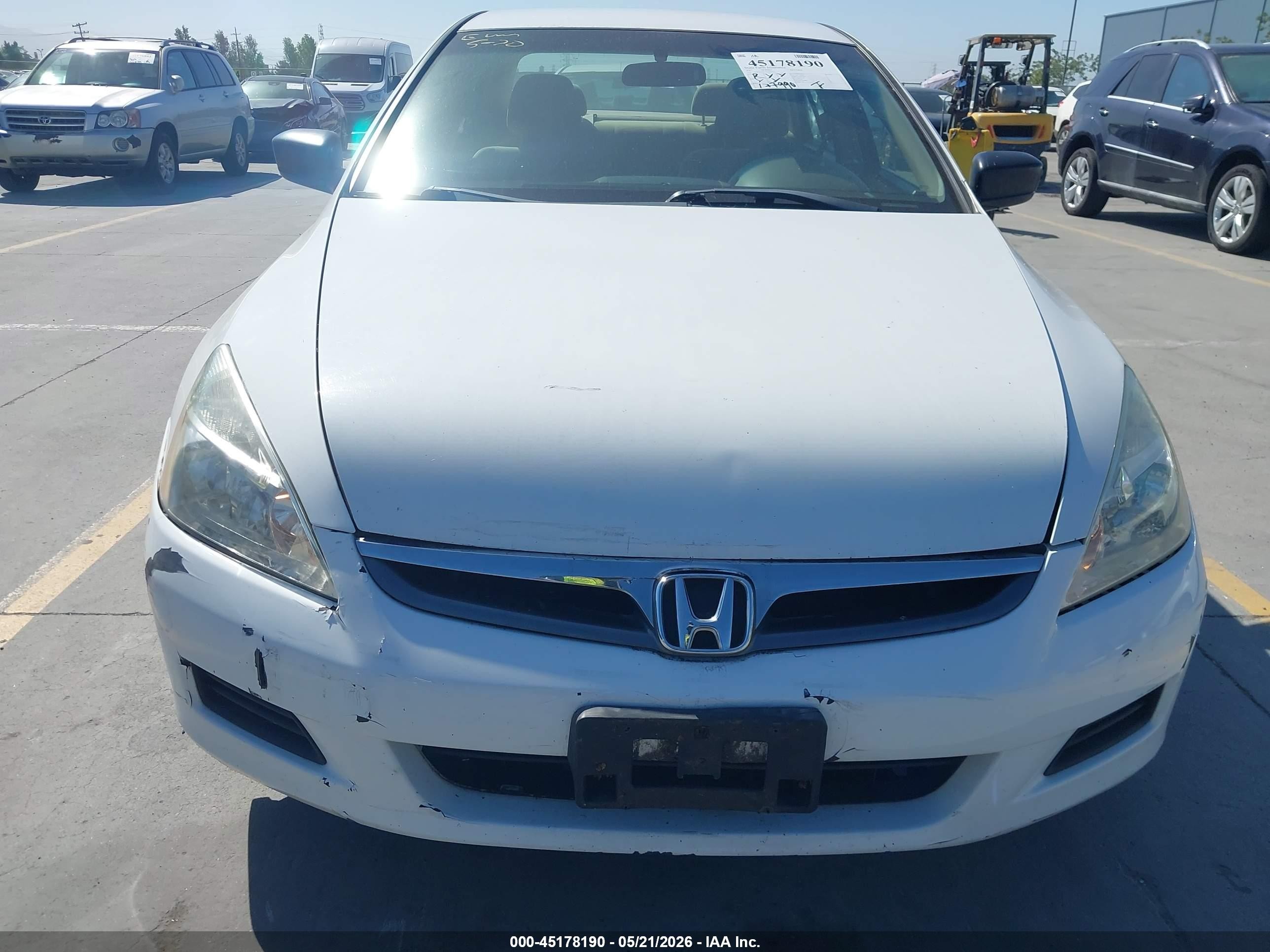 2007 Honda Accord 2.4 Vp White vin: 1HGCM56177A202337